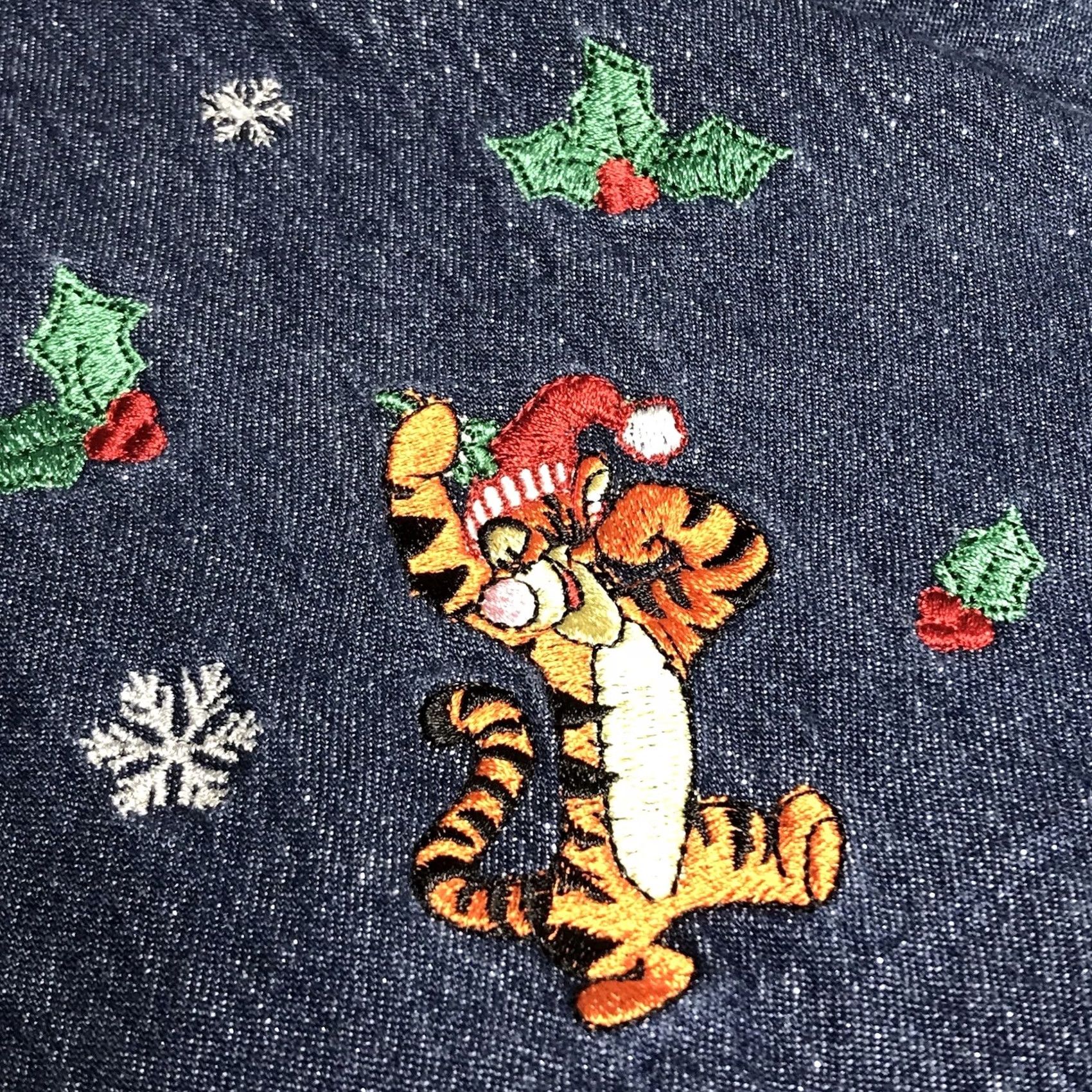 Disney VINTAGE Disney Women Denim Button-Up Shirt Embroidered Pooh Tigger Christmas Long Sleeve XL Blue Size XL / US 12-14 / IT 48-50 - 5 Thumbnail