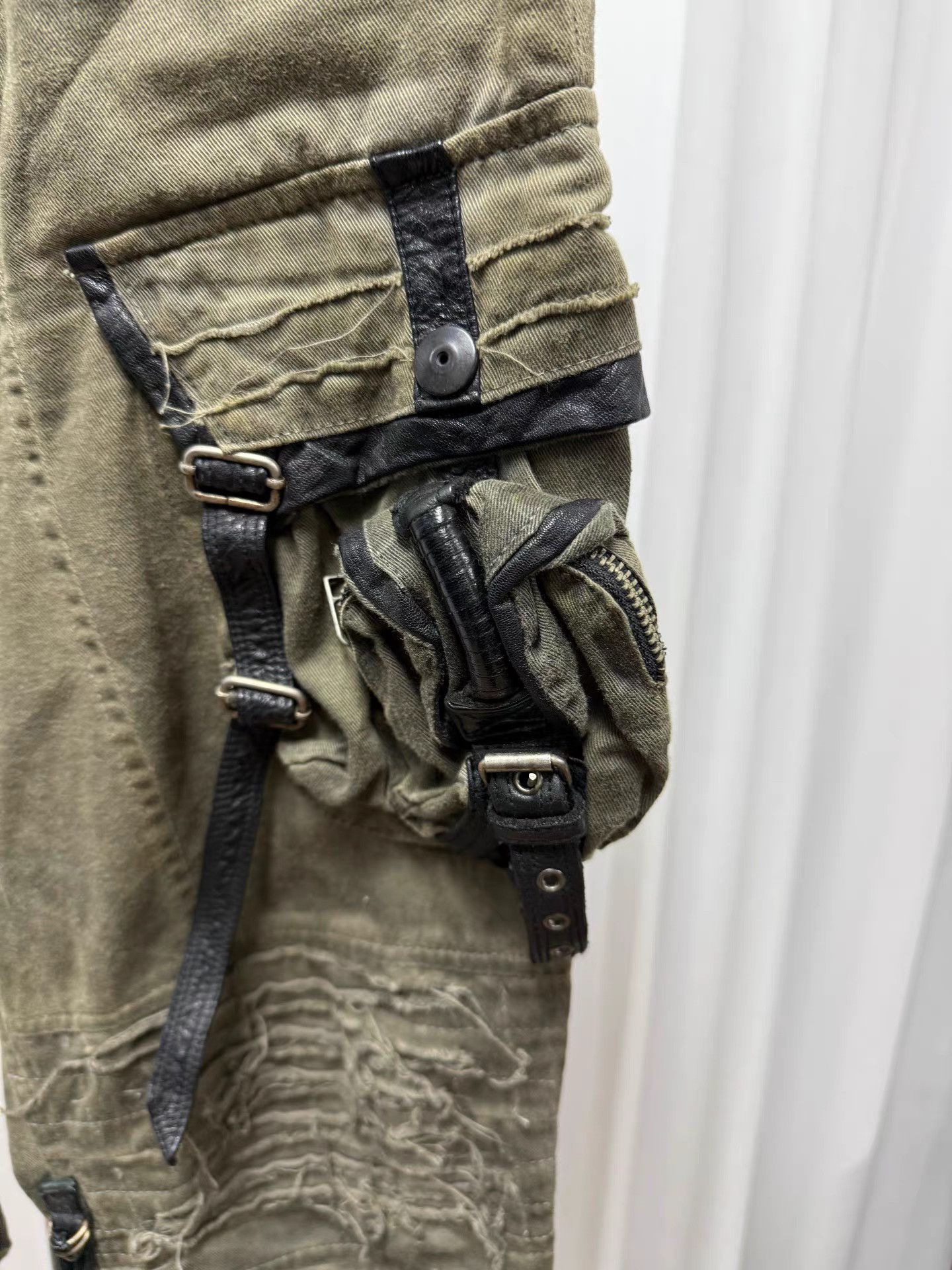 Le Grande Bleu (L.G.B.) L.G.B Visual Studded Crossbody 7/8 Pants K20 Size US 33 - 4 Thumbnail