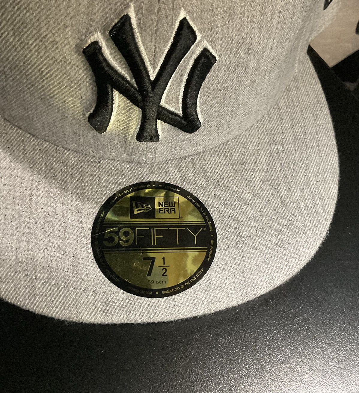 New Era × New York Yankees 59Fifty NY Yankees Grey Fitted Cap 7 1/2 Size ONE SIZE - 1 Thumbnail