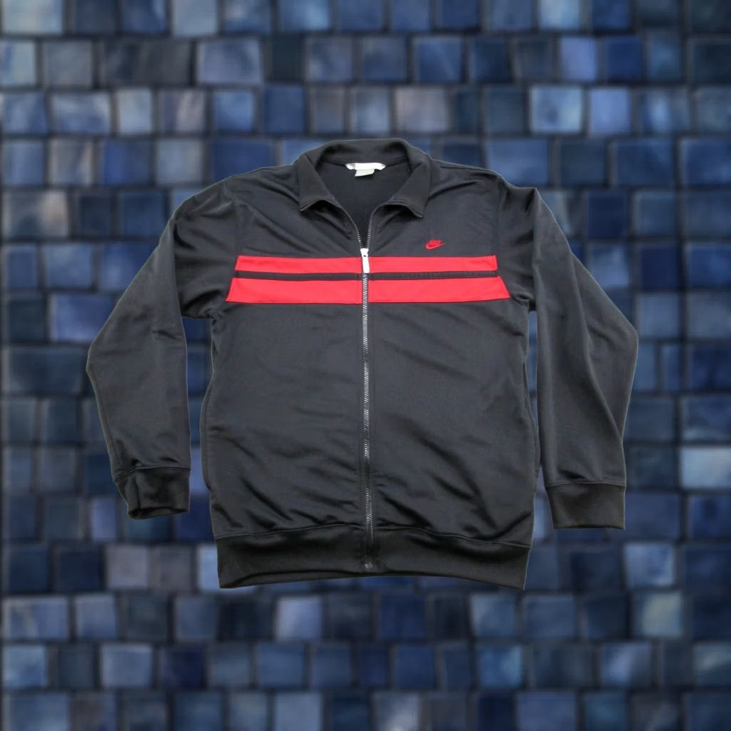 Nike VINTAGE Nike Black Red Full Zip Track Jacket Mens M Silver Tag Read Size US M / EU 48-50 / 2 - 1 Thumbnail
