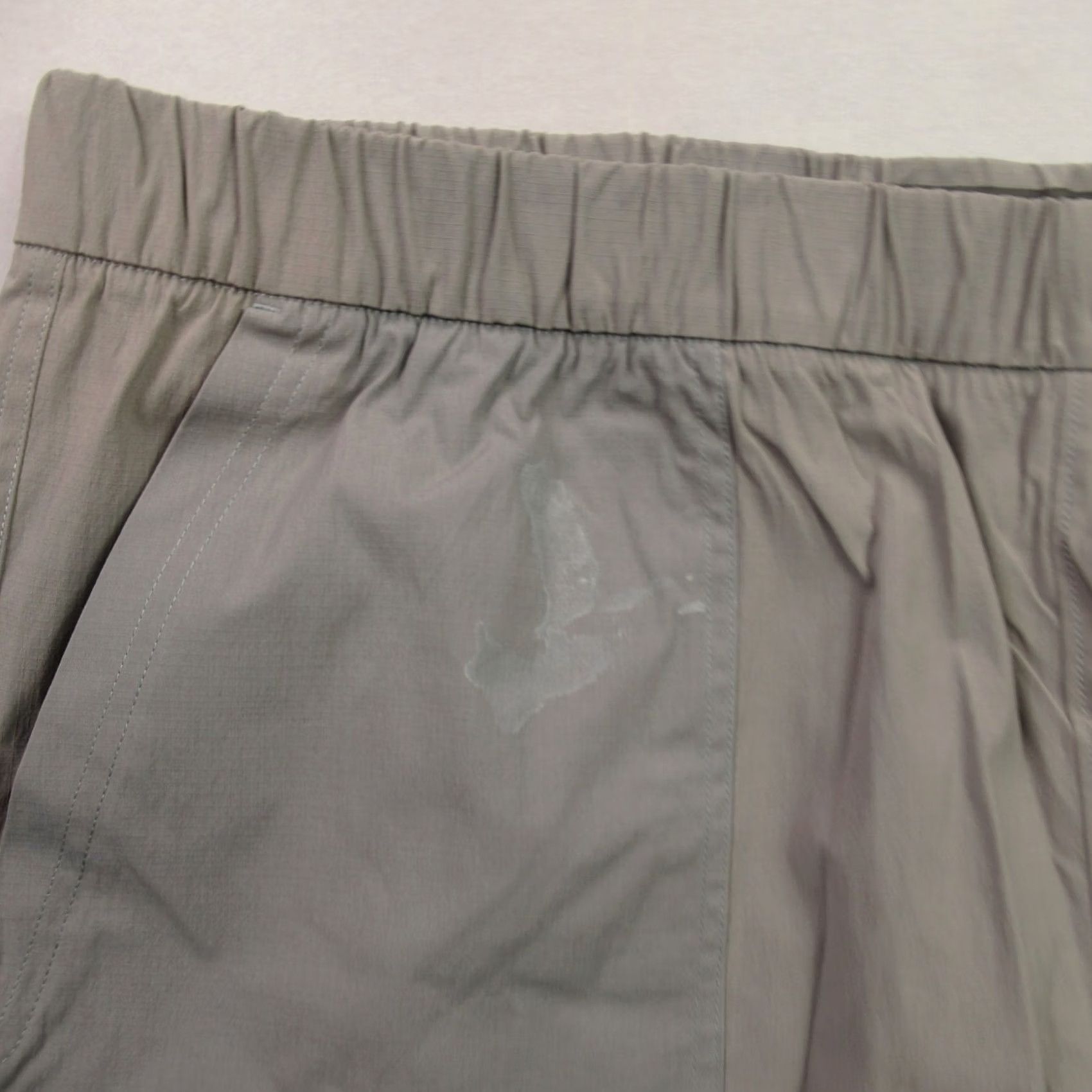 Mountain Khakis Mountain Khakis Shorts Mens XL Gray Chino Pockets Classic Fit Casual Outdoors Size US 36 / EU 52 - 2 Thumbnail