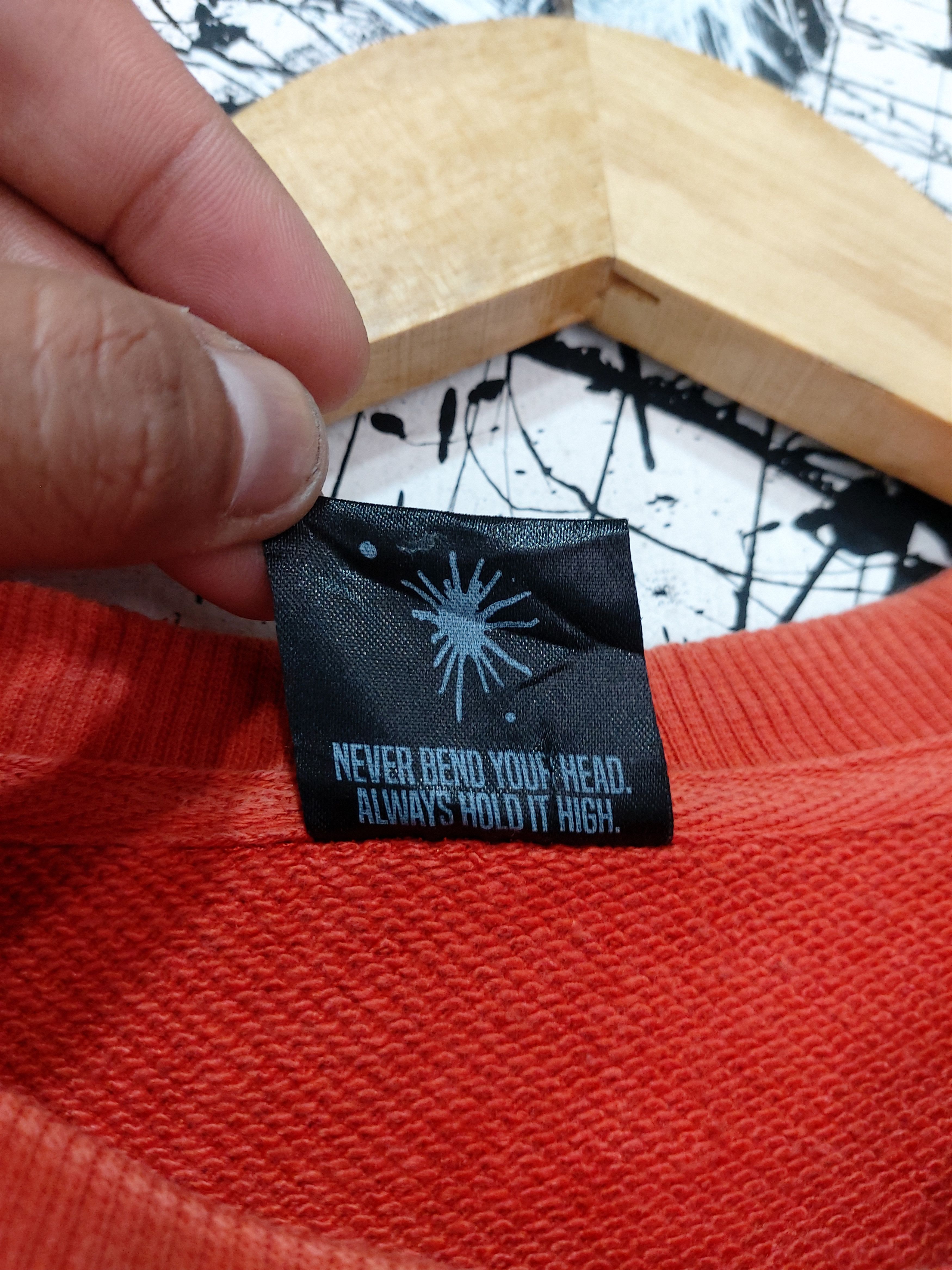 GU × Maison MIHARA YASUHIRO MAISON MIHARA YASUHIRO X GU "GOOD INSPIRATION" SWEATSHIRT Size US L / EU 52-54 / 3 - 8 Thumbnail