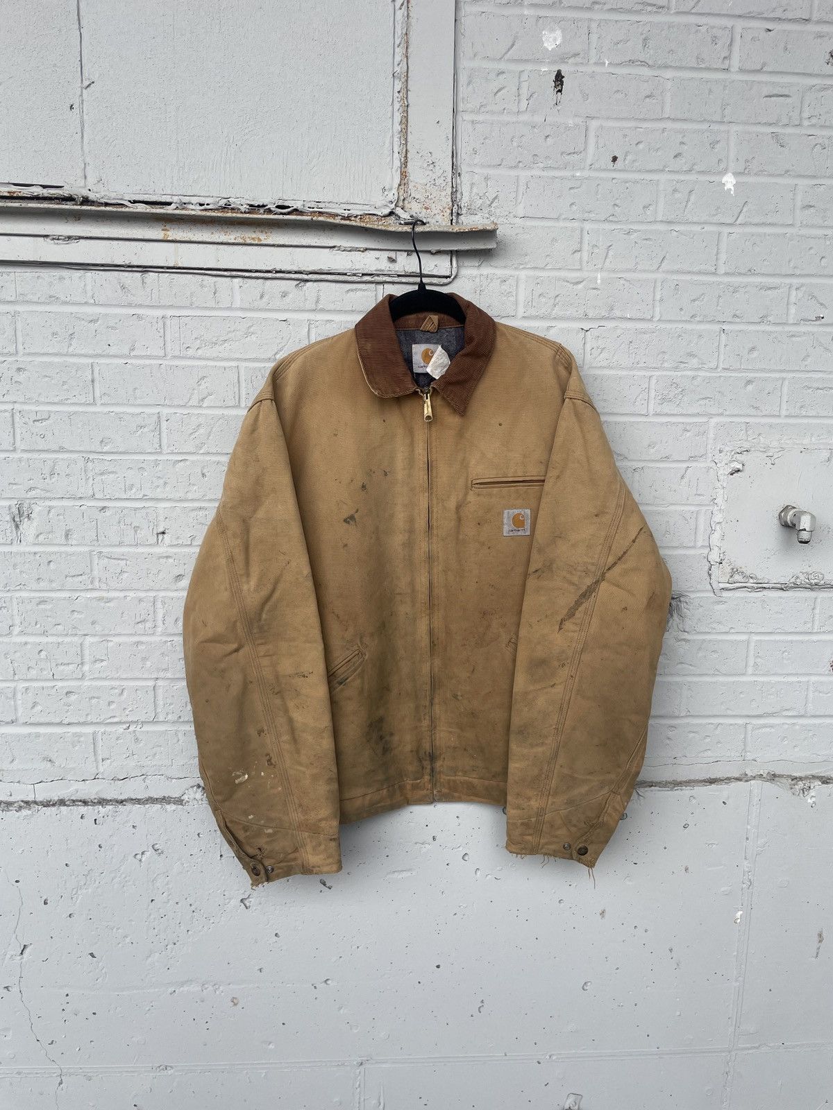 Carhartt 90s Carhartt Detroit J01 faded and distressed jacket Size US XL / EU 56 / 4 - 1 Thumbnail