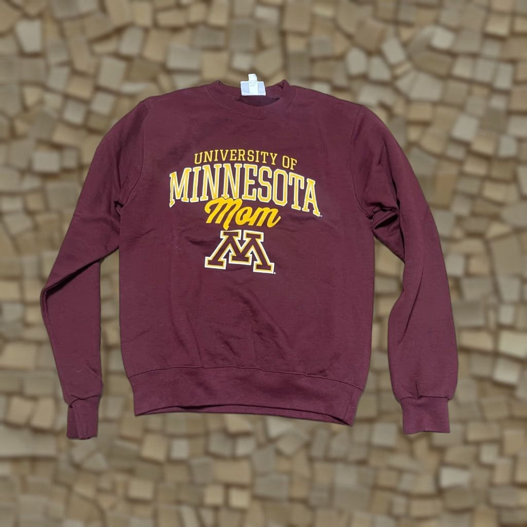 Champion VINTAGE Champion Sweater, Women's Size Small, Maroon, University of Minnesota MOM Size S / US 4 / IT 40 - 1 Thumbnail
