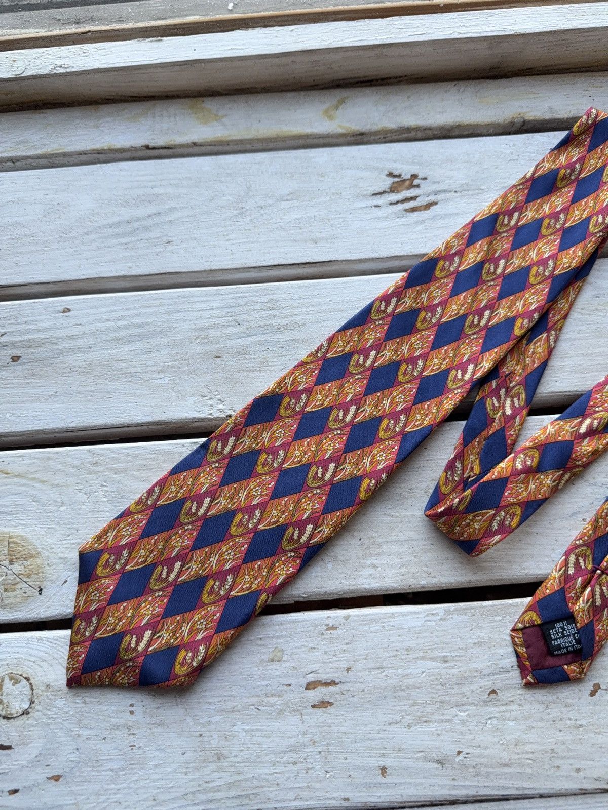 Designer × Yves Saint Laurent Yves Saint Laurent Tie – Bold Geometric Print Made Italy Size ONE SIZE - 2 Thumbnail
