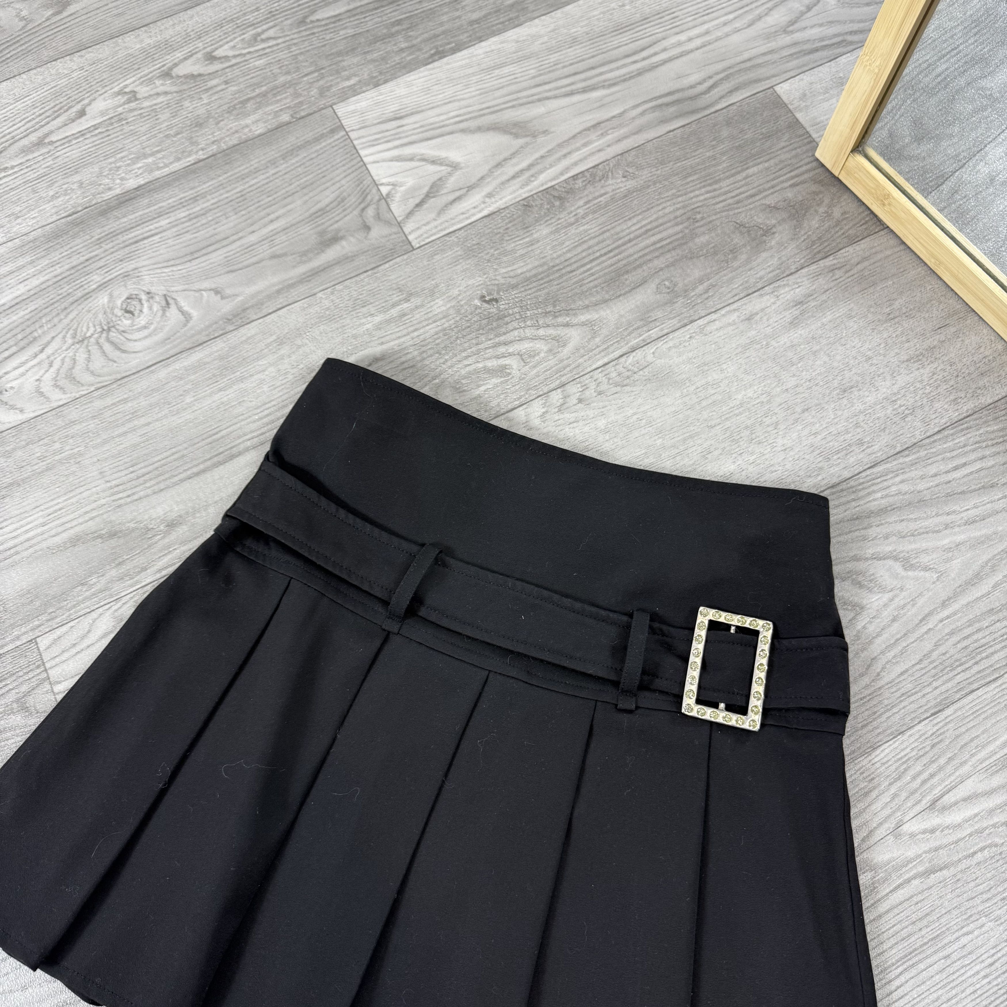 Vintage Vintage Y2K Black Tennis Skirt With Belt XS Size 26" / US 2 / IT 38 - 6 Thumbnail