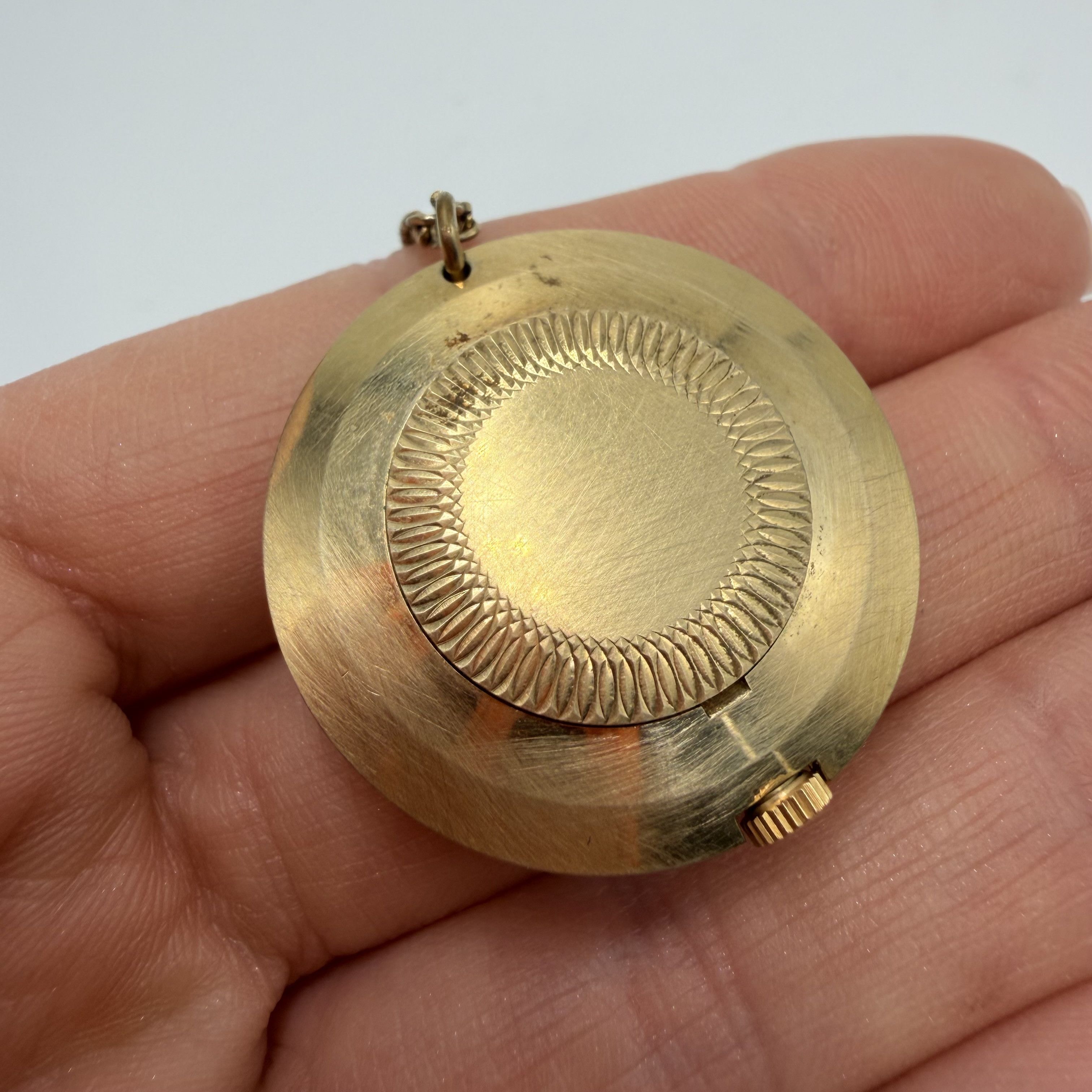 Vintage Vintage Soviet Chaika Pendant Watch AU Gilded 17 Jewels Size ONE SIZE - 5 Thumbnail