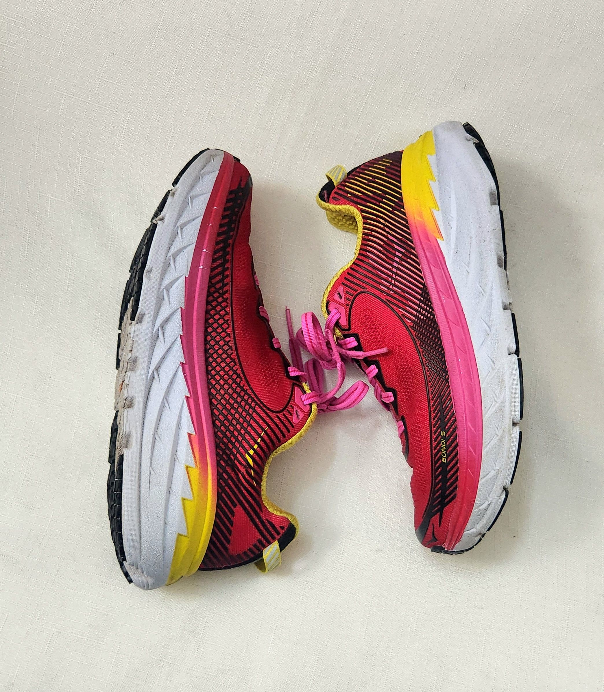Hoka Hoka One One Bondi 5 Red Pink Running Walking 1014759 Sz 6 Size US 6 / IT 36 - 6 Thumbnail