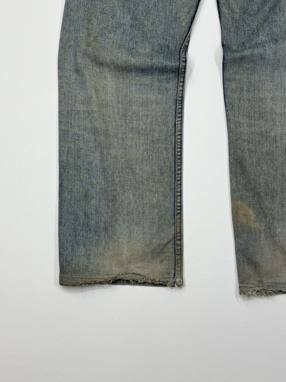 Le Grande Bleu (L.G.B.) × Levi's VINTAGE LEVIS 534 MUD WASH DISTRESSED JEANS Size US 30 / EU 46 - 12 Thumbnail