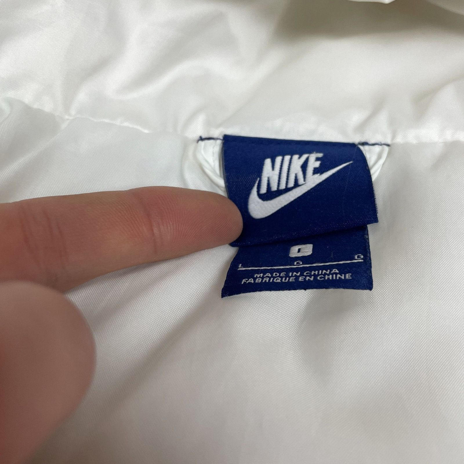 Nike Nike Women's White Polyester Full Zip Puffer Jacket Large Size L / US 10 / IT 46 - 13 Thumbnail