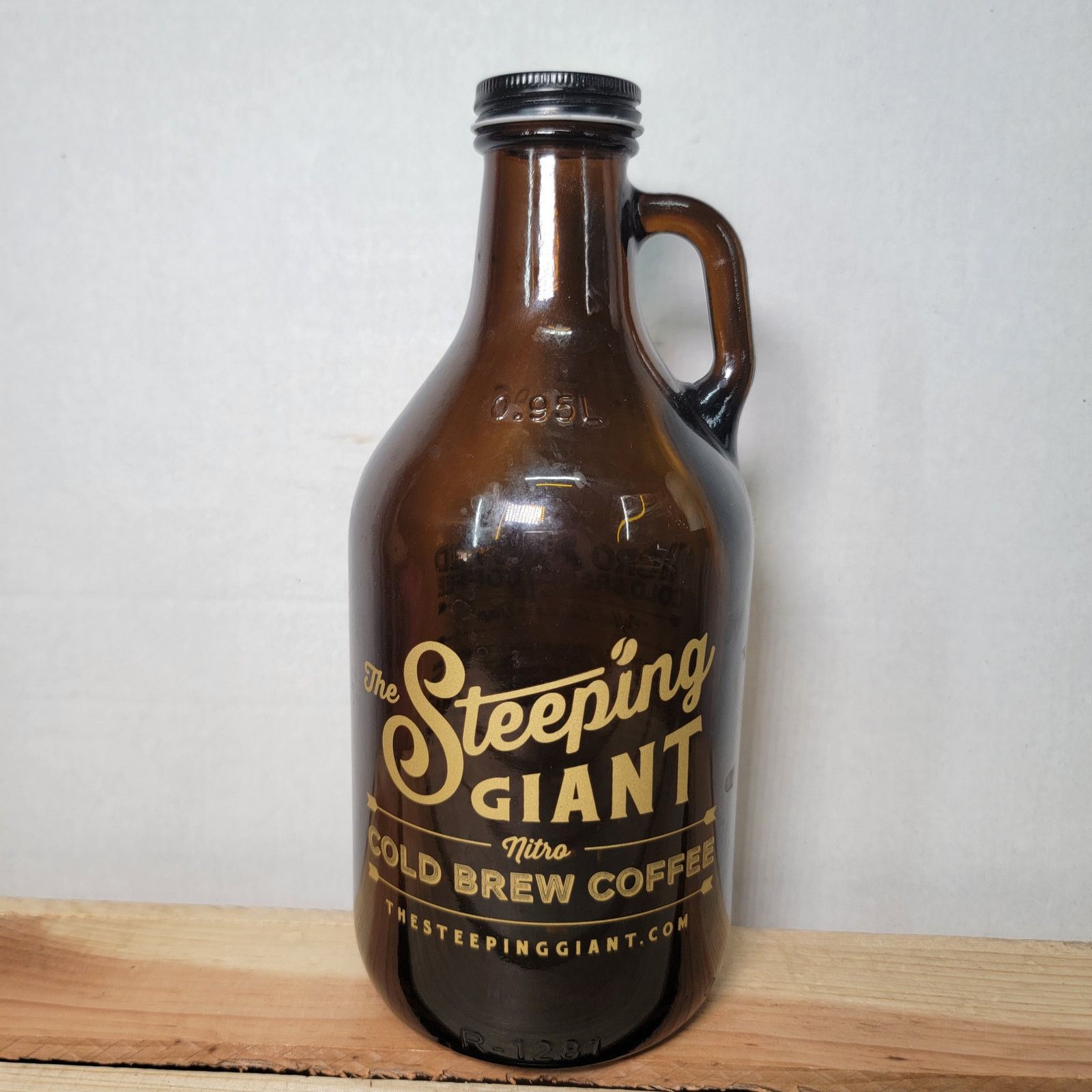 Other The Steeping Giant Nitro Coffee Glass Growler Jug (EMPTY) Size ONE SIZE - 1 Thumbnail
