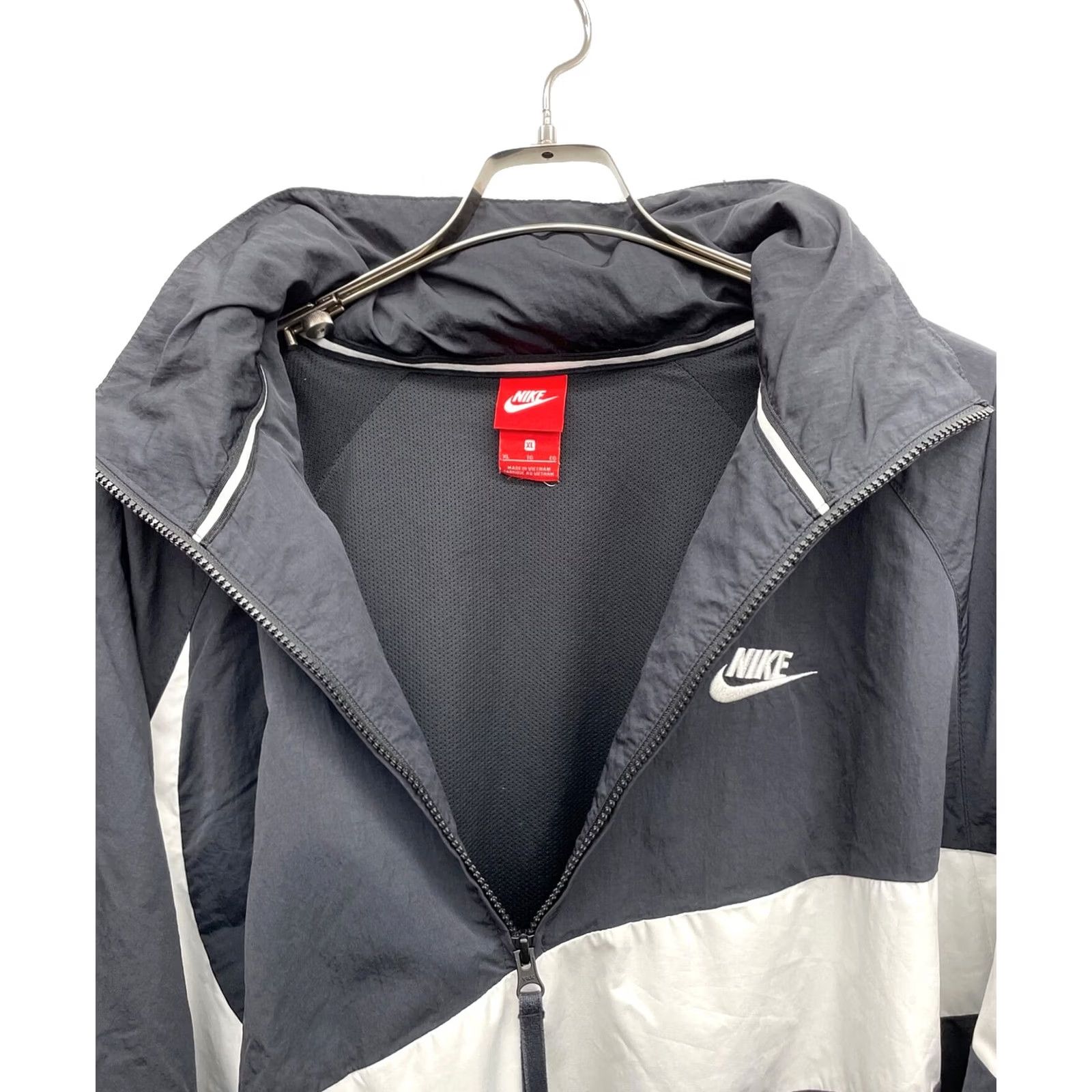 Nike Nike jacket Parka / Nylon Jacket Jacket Men XL Black AJ1405-010 Size US XL / EU 56 / 4 - 3 Thumbnail