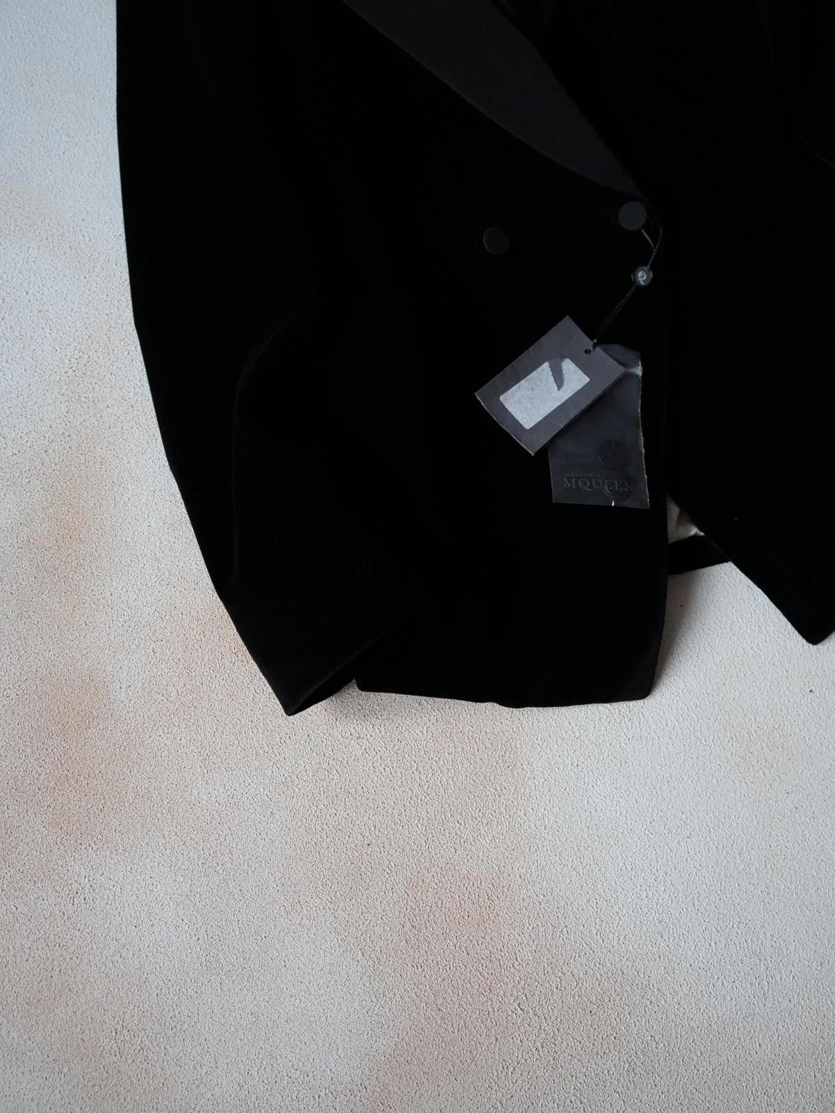 Other NEW FW2013 Alexander McQueen Velvet Tailored Blazer Women Size S / US 4 / IT 40 - 4 Thumbnail