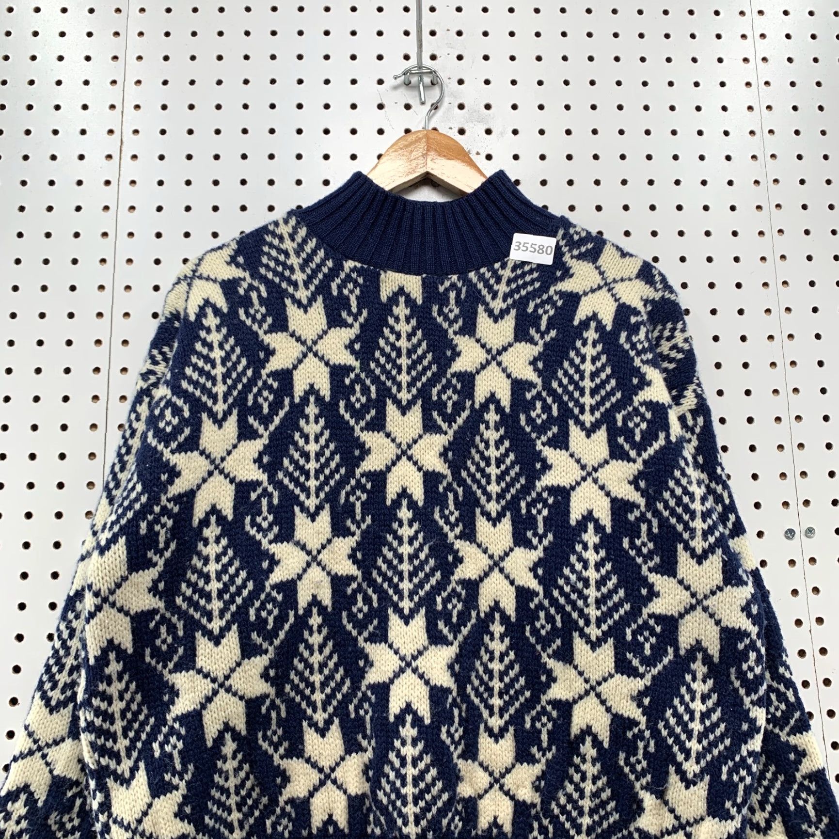 Vintage VINTAGE Lord & Jeff Knit Sweater Women L Blue Snowflake 22x23.5 Cardigan Crew Neck Long Sleeve Mens? Size L / US 10 / IT 46 - 2 Thumbnail