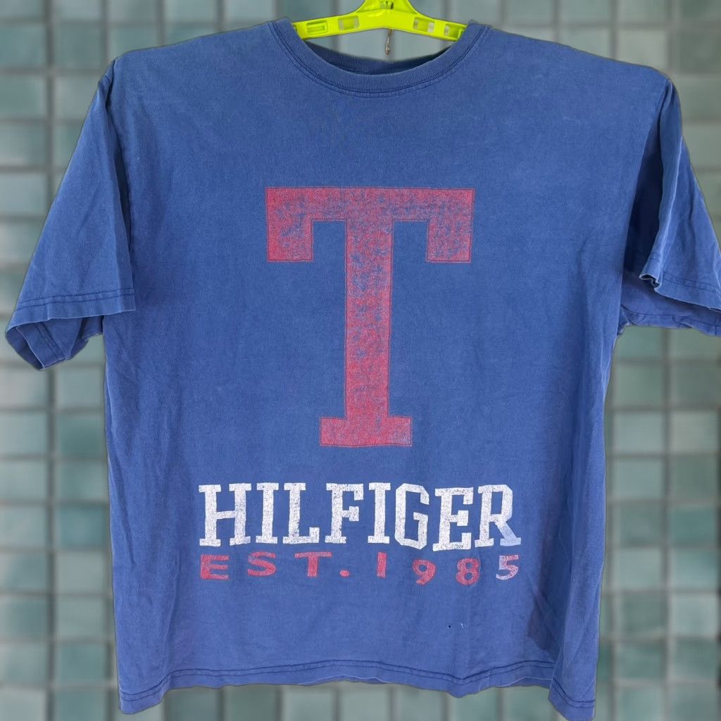 Tommy Hilfiger VINTAGE Tommy Hilfiger T-Shirt Mens L Blue Red Graphic Distressed 90s Astro Boy Size US L / EU 52-54 / 3 - 1 Thumbnail