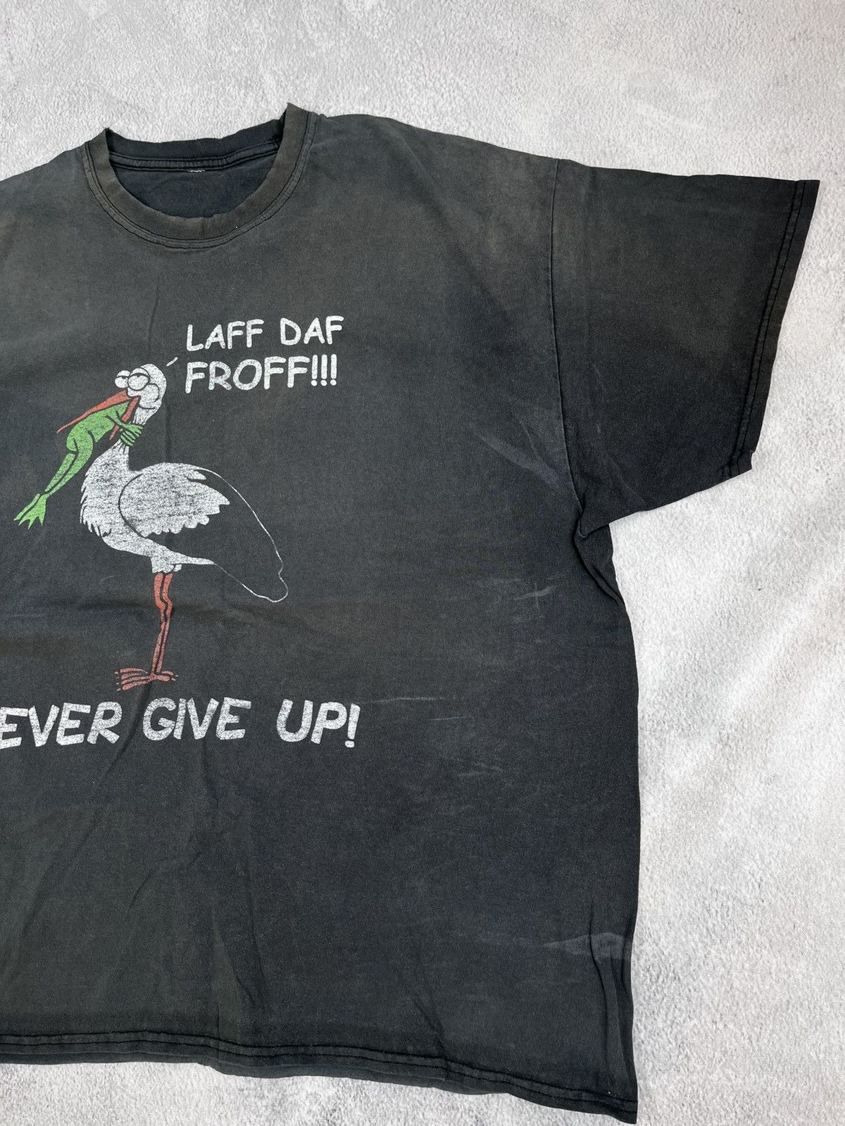 Band Tees Vintage Y2K Never Give Up humor faded trashed tee size XL Size US XL / EU 56 / 4 - 4 Thumbnail