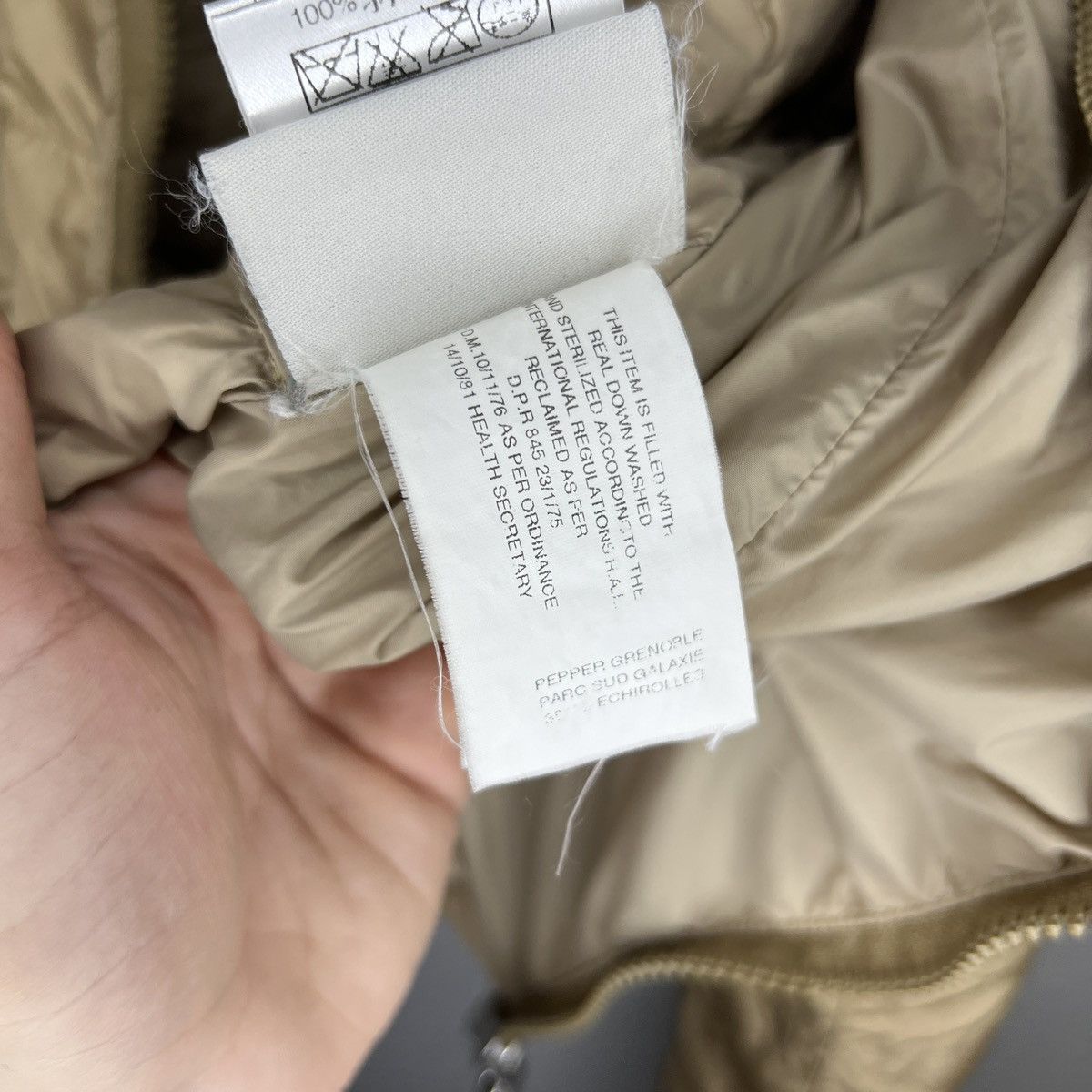 Moncler Moncler Puffer Light Jacket Beige Archive Nylon Logo Y2K Size M / US 6-8 / IT 42-44 - 10 Thumbnail