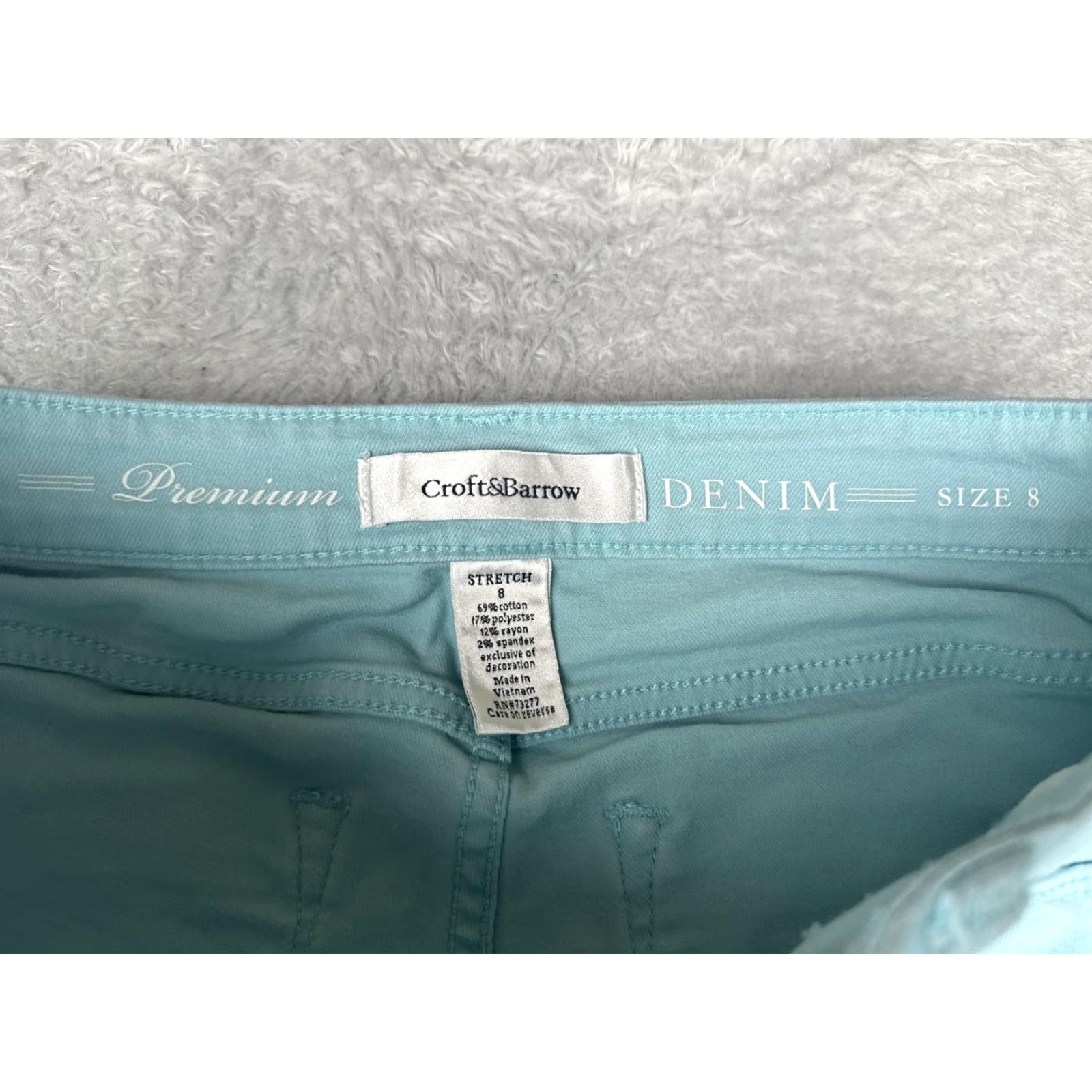 Croft & Barrow Croft & Barrow Jeans Capri Womens 8 Aqua Blue 5-Pocket Stretch Cropped Denim Size 30" / US 8 / IT 44 - 6 Thumbnail