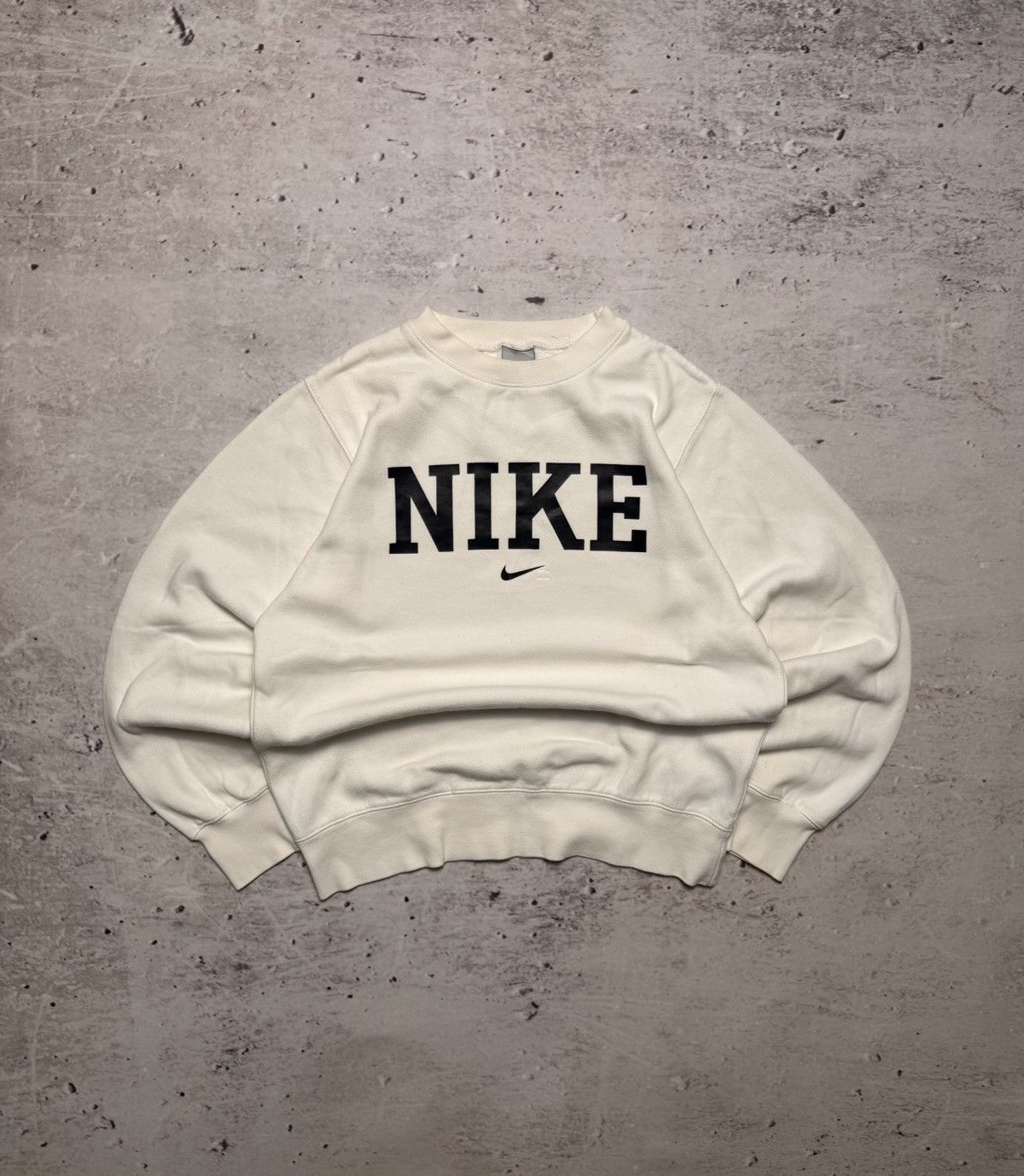 Nike × Vintage NIKE VINTAGE CENTER LOGO OVERSIZE BOXY SWEATSHIRT Size US S / EU 44-46 / 1 - 1 Thumbnail
