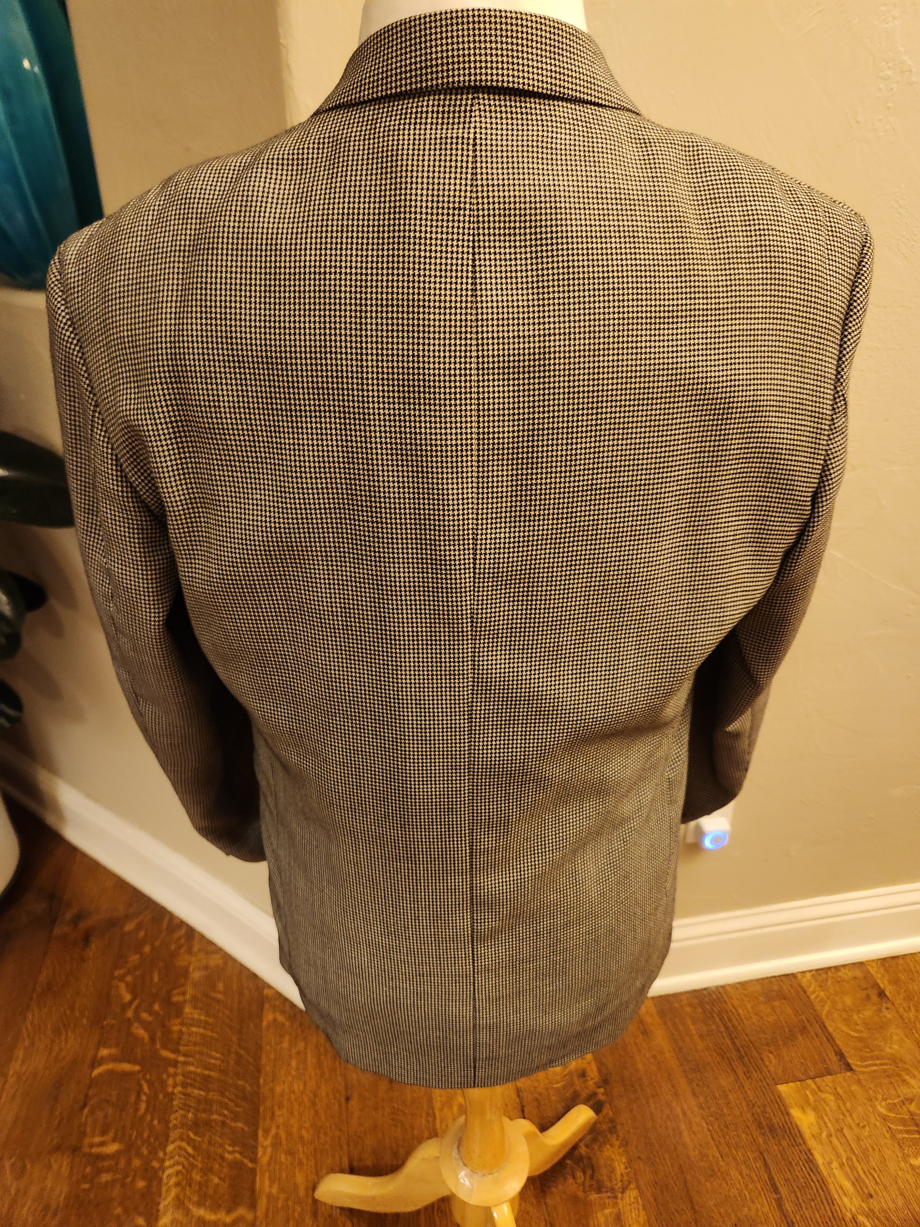 Yves Saint Laurent Vintage Black and Gray Men's Houndstooth Blazer Size 40R - 2 Thumbnail