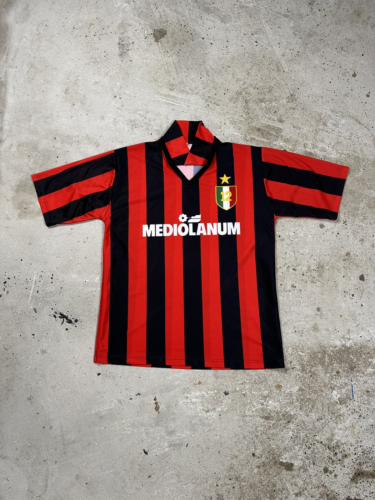 Vintage Vintage 90s AC Milan Soccer Jersey Striped Mediolanum Size US M / EU 48-50 / 2 - 2 Thumbnail