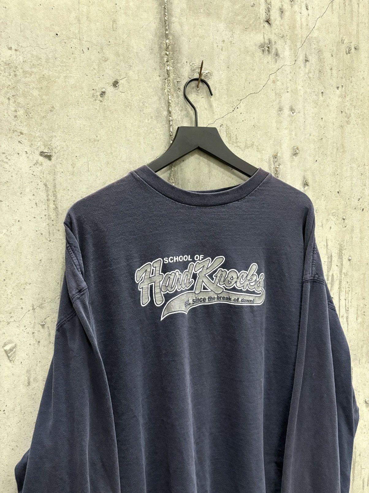 Vintage Vintage School Of Hard Knocks Shirt Faded Distress Grunge Size US XXL / EU 58 / 5 - 4 Thumbnail