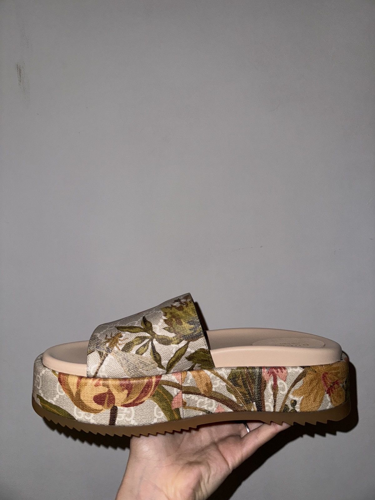 Gucci Gucci Scandal Flower Size US 8.5 / IT 38.5 - 4 Thumbnail