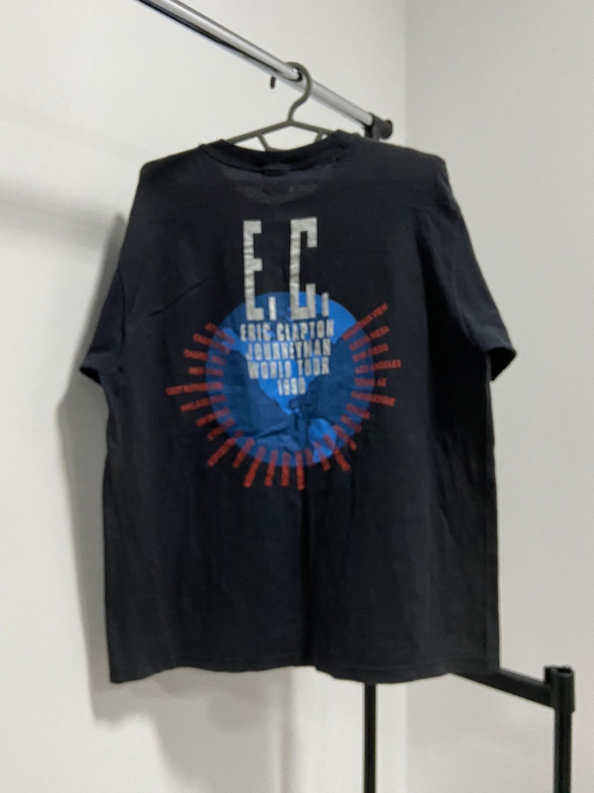 Vintage Eric Clapton 1990 big print t shirt vintage made in USA Size US XL / EU 56 / 4 - 2 Thumbnail