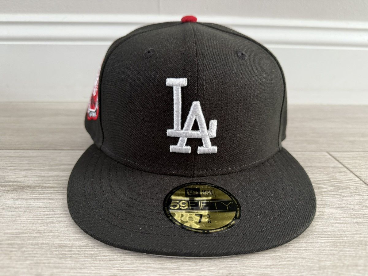 Hat Club × MLB × New Era LA Los Angeles Dodgers New Era Black White Red Fitted 7 3/8 Size ONE SIZE - 1 Thumbnail