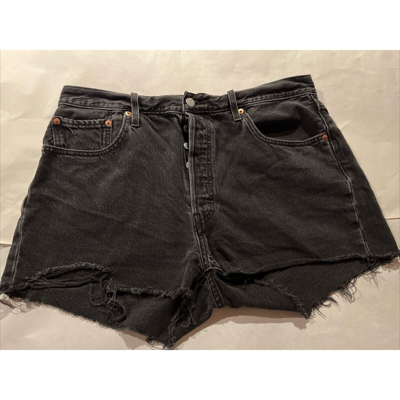 Levi's Levi’s 501 Shorts Women's 33 Black Denim Jean Button Fly Size 34" / US 12 / IT 48 - 2 Thumbnail