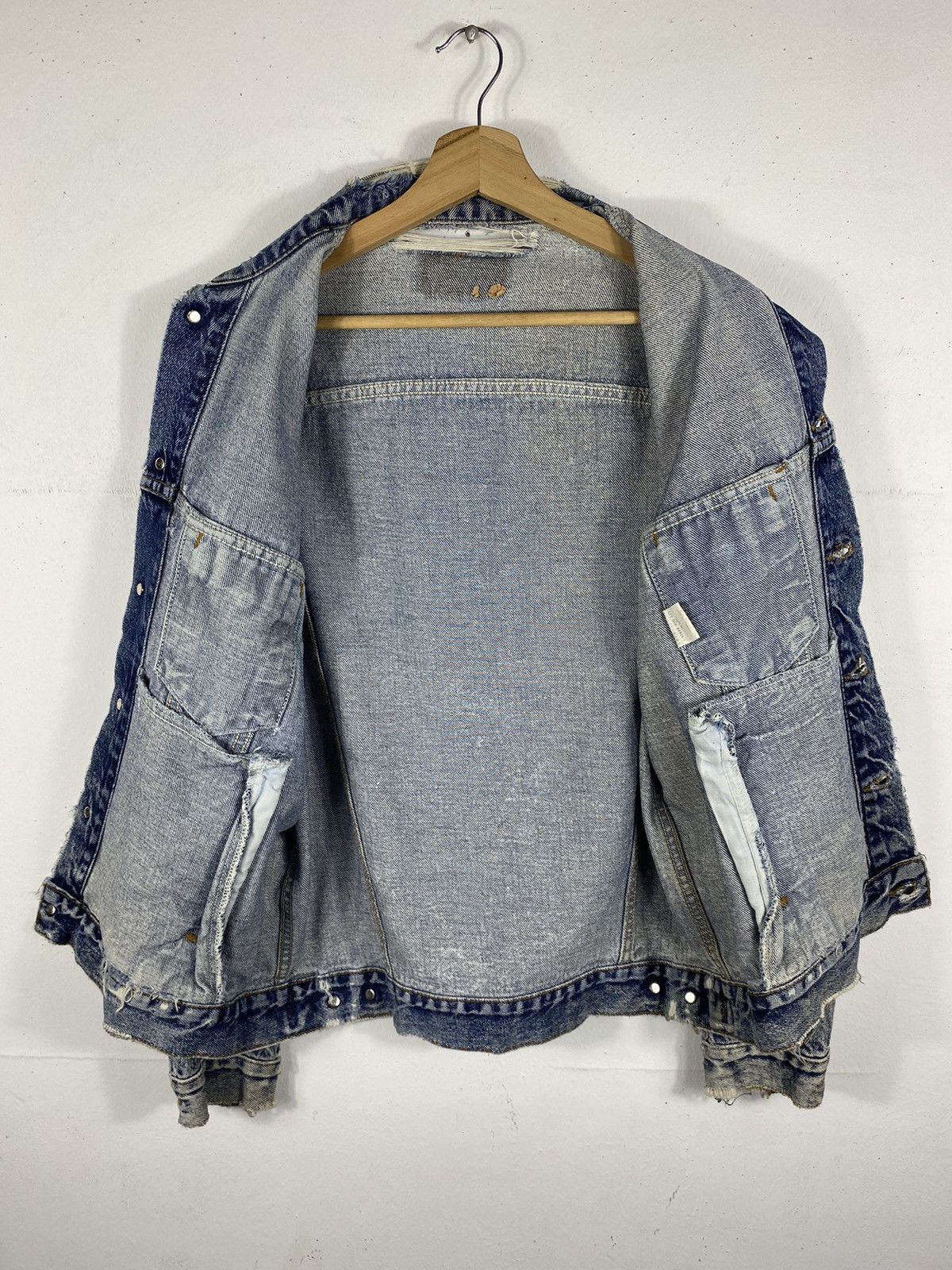 Levi's Vintage Clothing Vintage Levis Distressed Denim Button Jacket Size US M / EU 48-50 / 2 - 12 Thumbnail