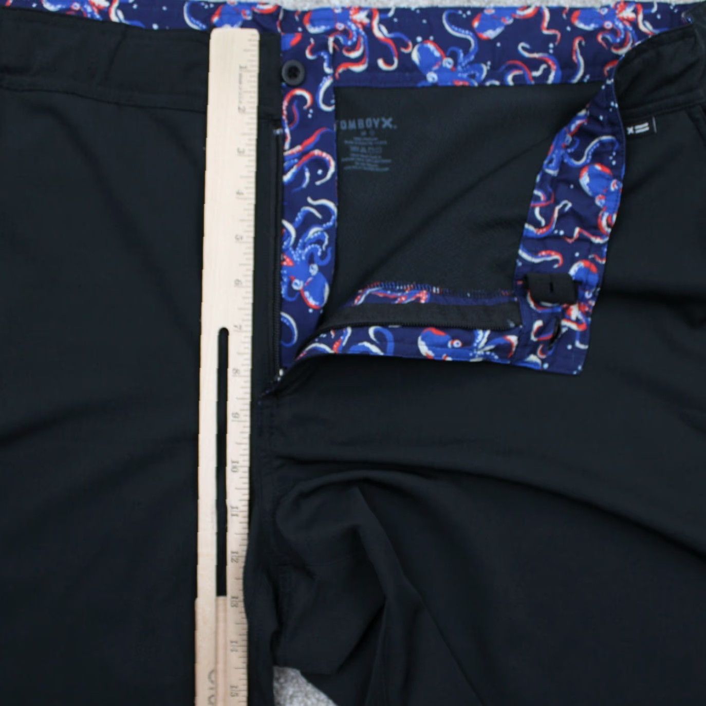 Vintage Tomboyx Shorts Mens 3XL Black 100% Polyester Flat Front Bermuda Inseam 7" Casual Pockets Shade: Black Size US 39 - 7 Thumbnail