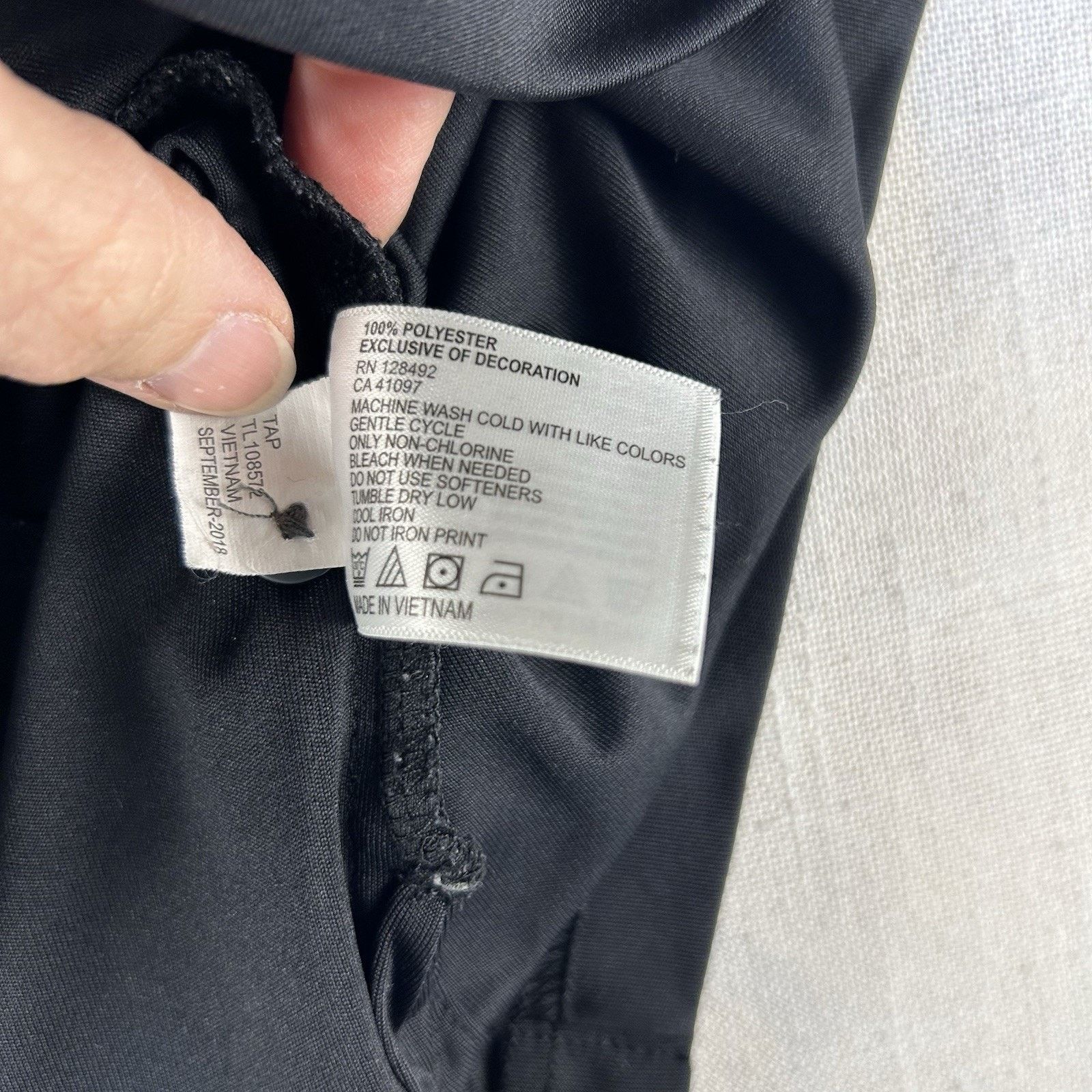 Greg Norman Greg Norman Dry 1/4 Button Down Polo Golf Shirt Sz L Black Size US L / EU 52-54 / 3 - 8 Thumbnail