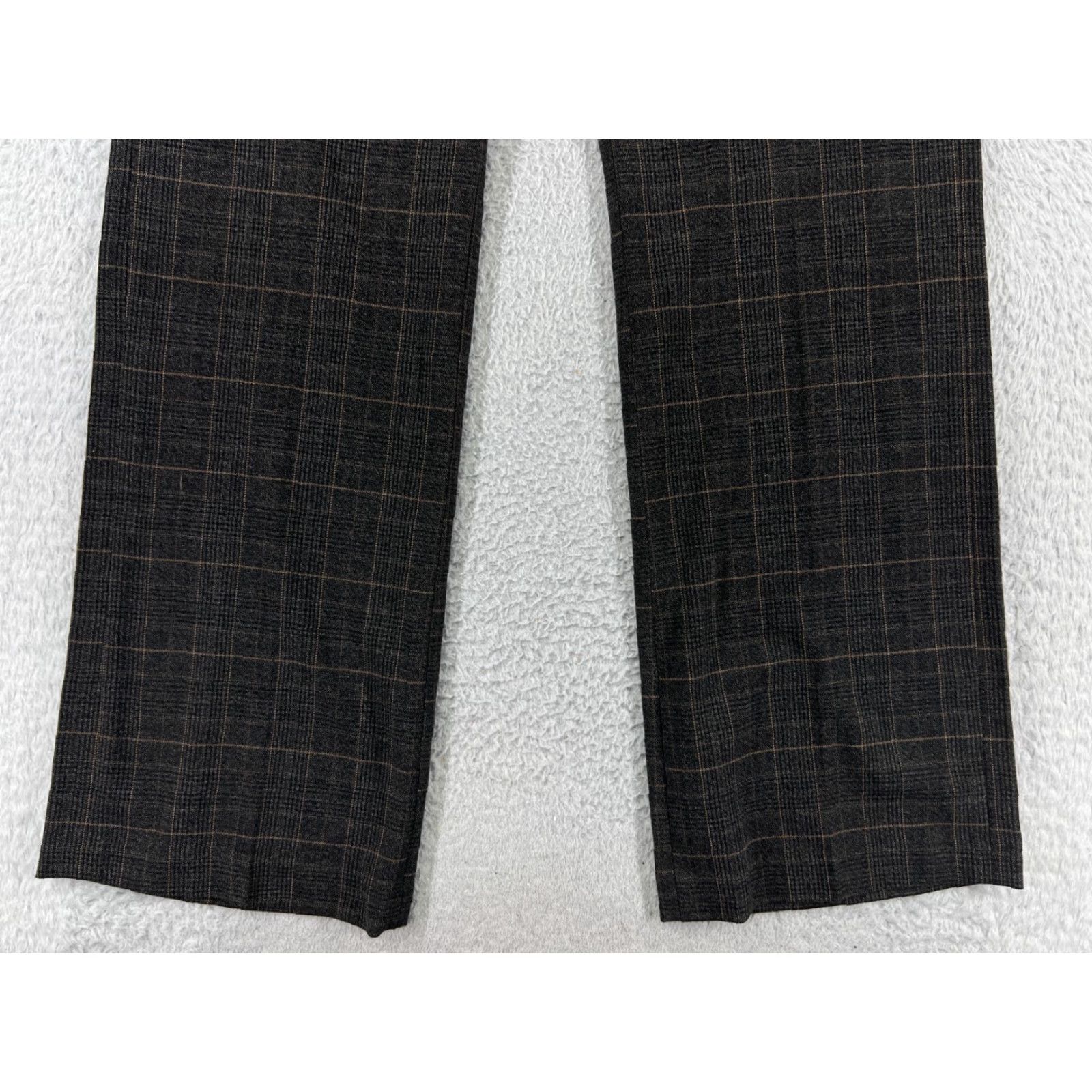 Ellen Tracy Ellen Tracy Pants Womens 14 Gray Plaid Polyester Blend Stretch Pockets Shirt/Category: Pants Size 36" / US 14 / IT 50 - 6 Thumbnail