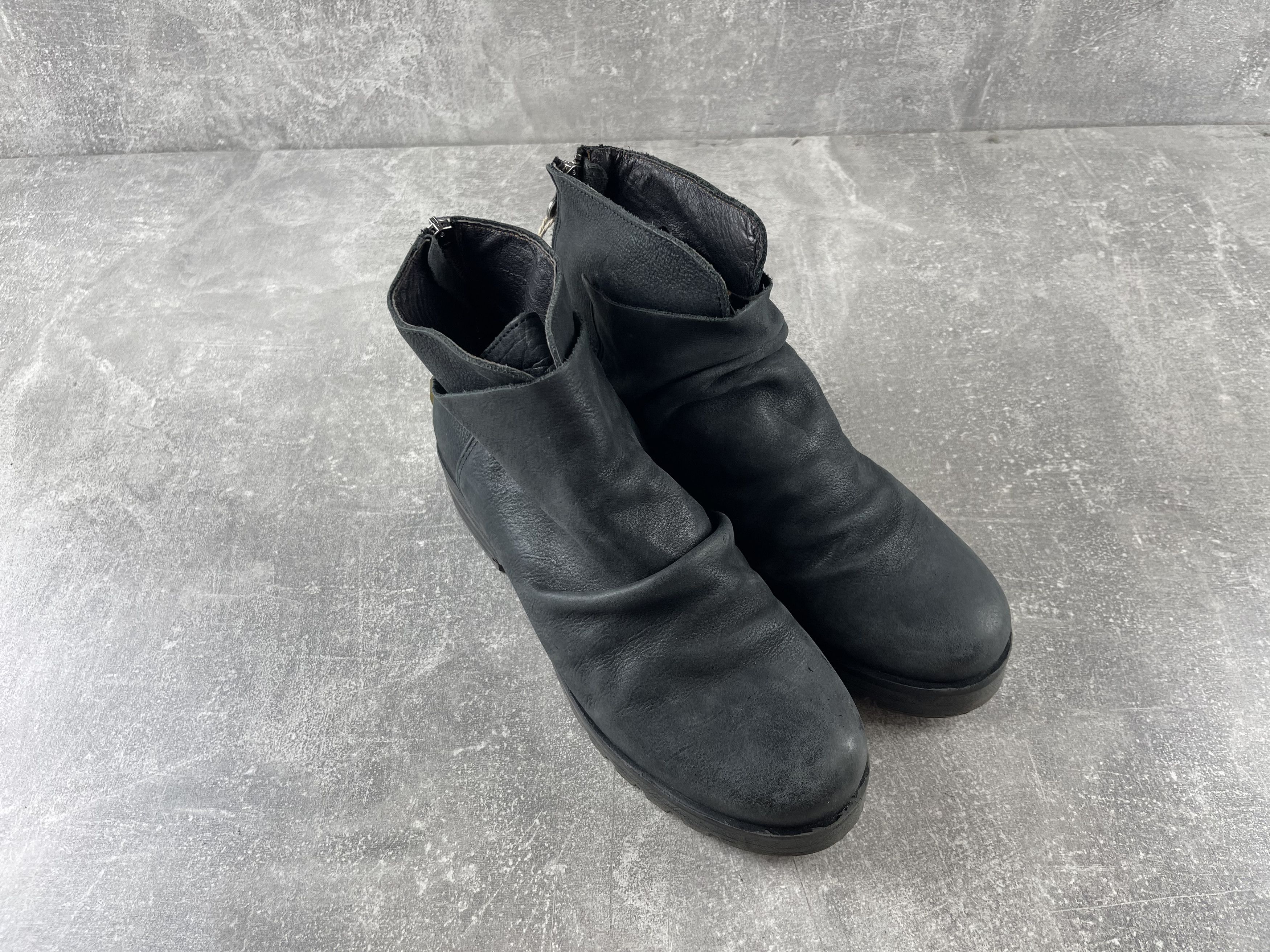 Ma+ Faded leather avant garde guidi opium boots Size US 9 / IT 39 - 1 Thumbnail