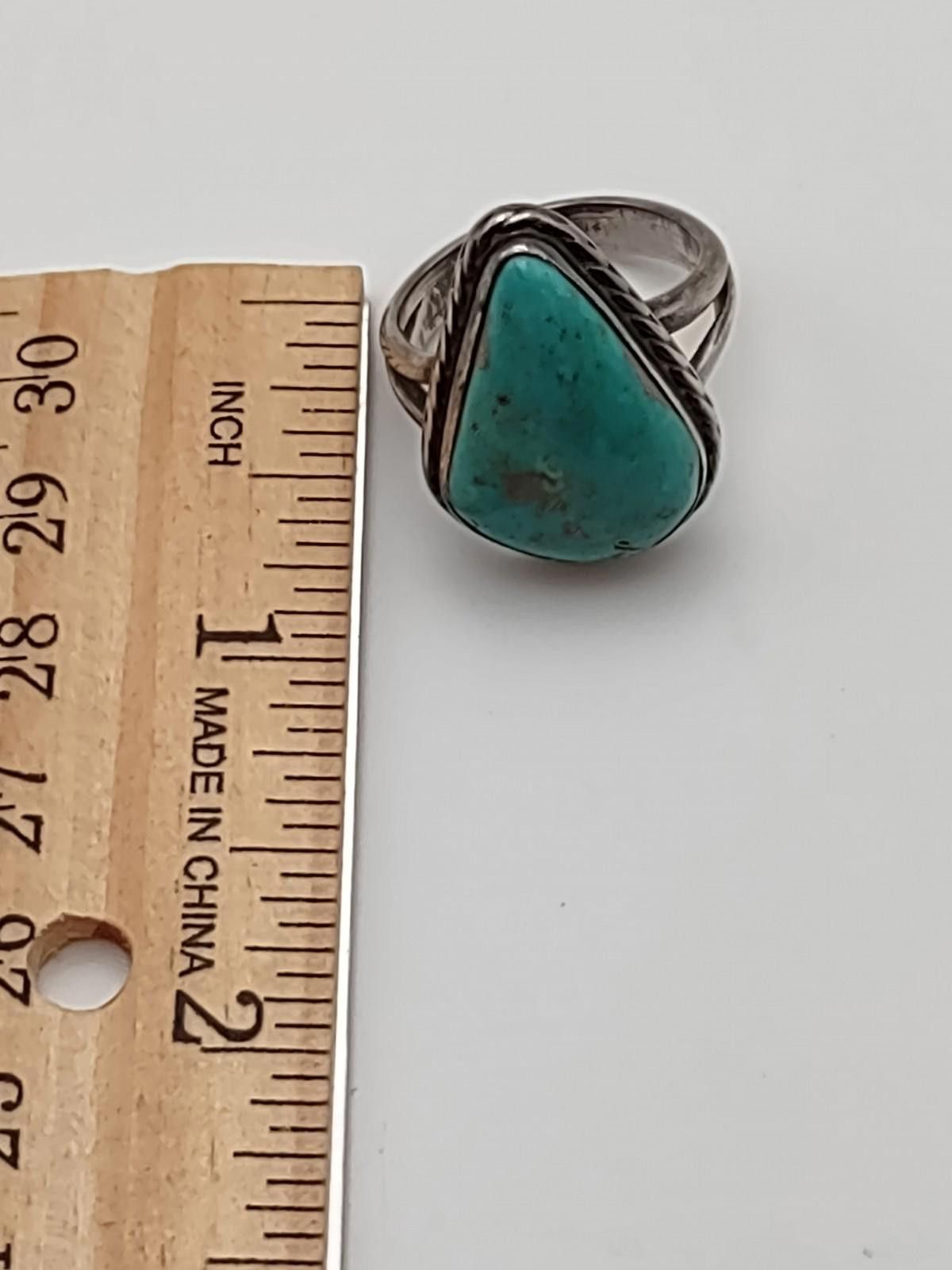 The Unbranded Brand Sterling Silver Turquoise Stone Teardrop Ring Size 8 Size ONE SIZE - 4 Thumbnail