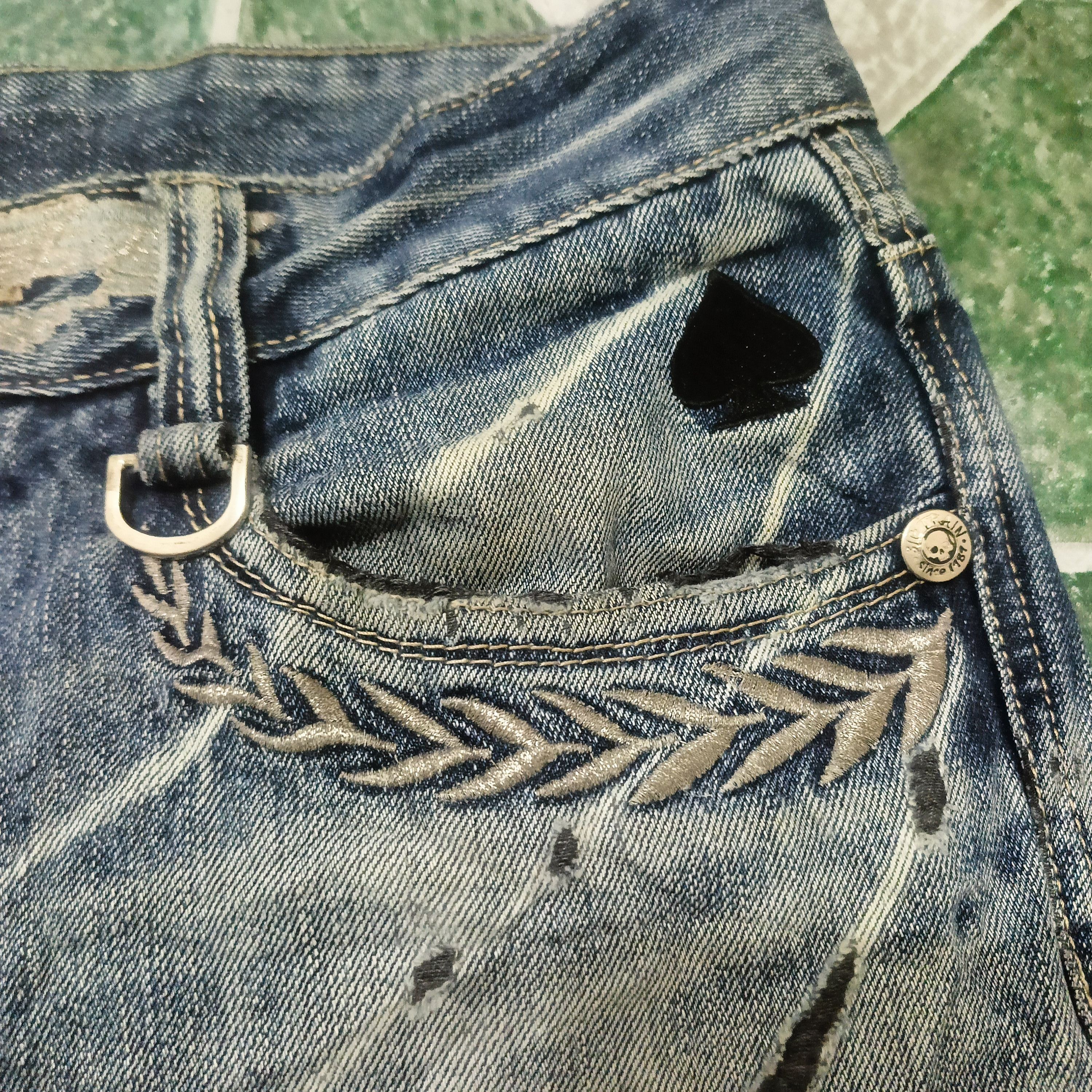 Ends Repair 💥Sick 💥Insane 90s Distressed Big Train jeans Size US 31 - 5 Thumbnail