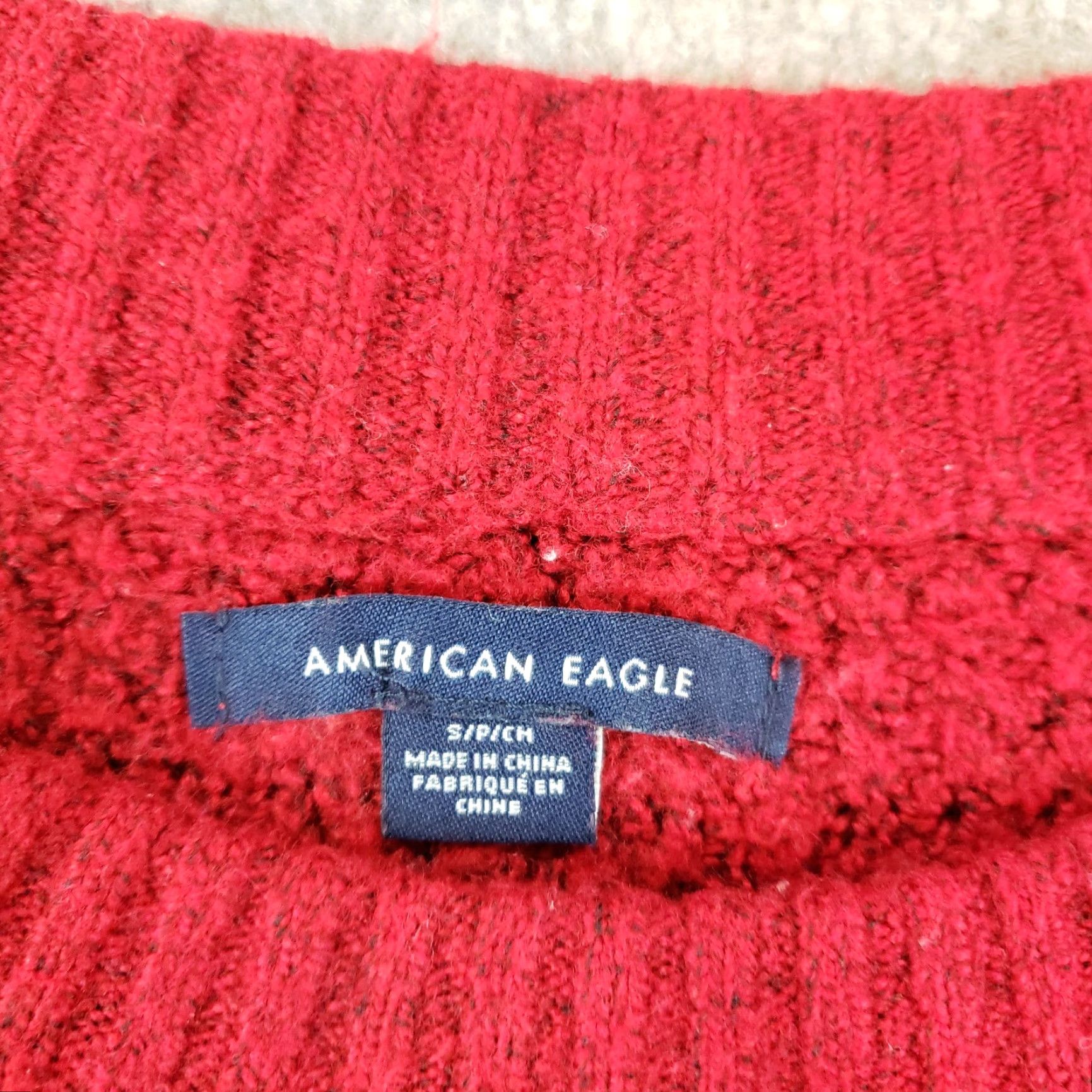 American Eagle Outfitters American Eagle Sweater Small Red Mens Crew Neck Long Sleeve Knit Comfort Stretch Solid Size US S / EU 44-46 / 1 - 5 Thumbnail