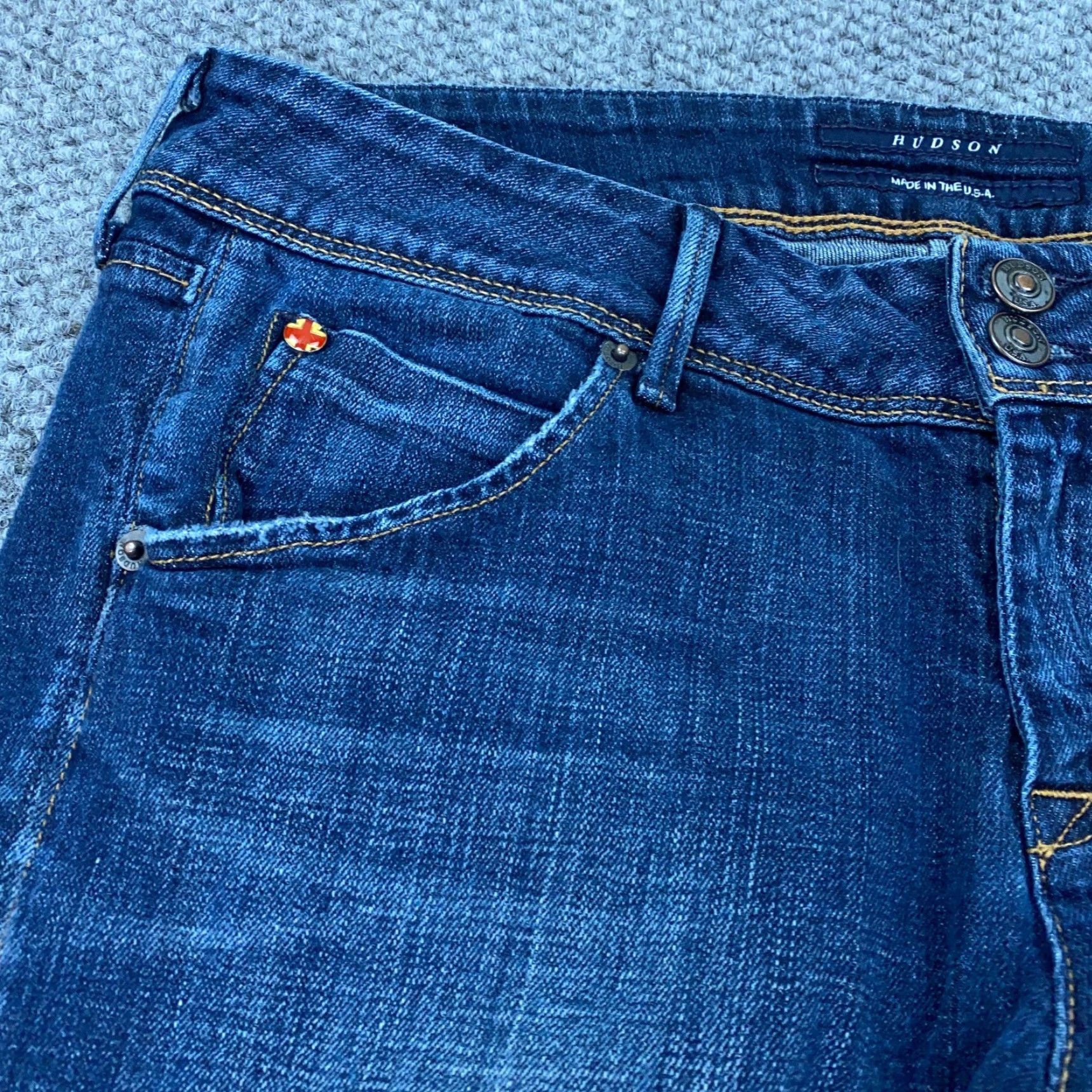Hudson Hudson Jeans Womens 31 Blue 31" Inseam Mid-Rise USA Faded Stretch Collin Flaps Size 33" - 3 Thumbnail