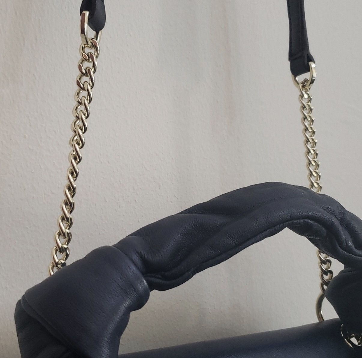 DKNY DKNY Genuine Leather Handbag Size ONE SIZE - 9 Thumbnail