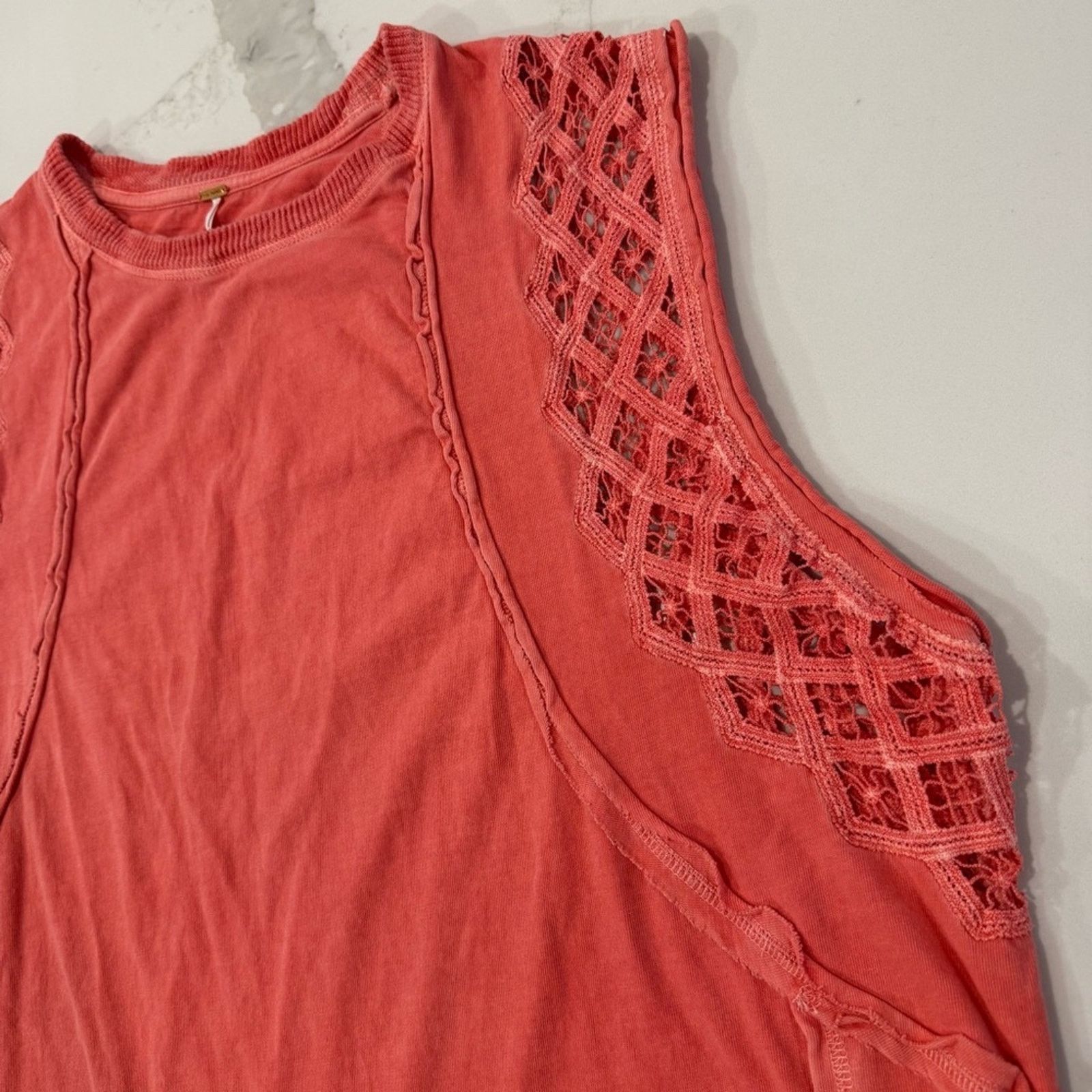 Free People Free People Table For Two Tee Women’s Medium Coral Lace Arm Size M / US 6-8 / IT 42-44 - 4 Thumbnail