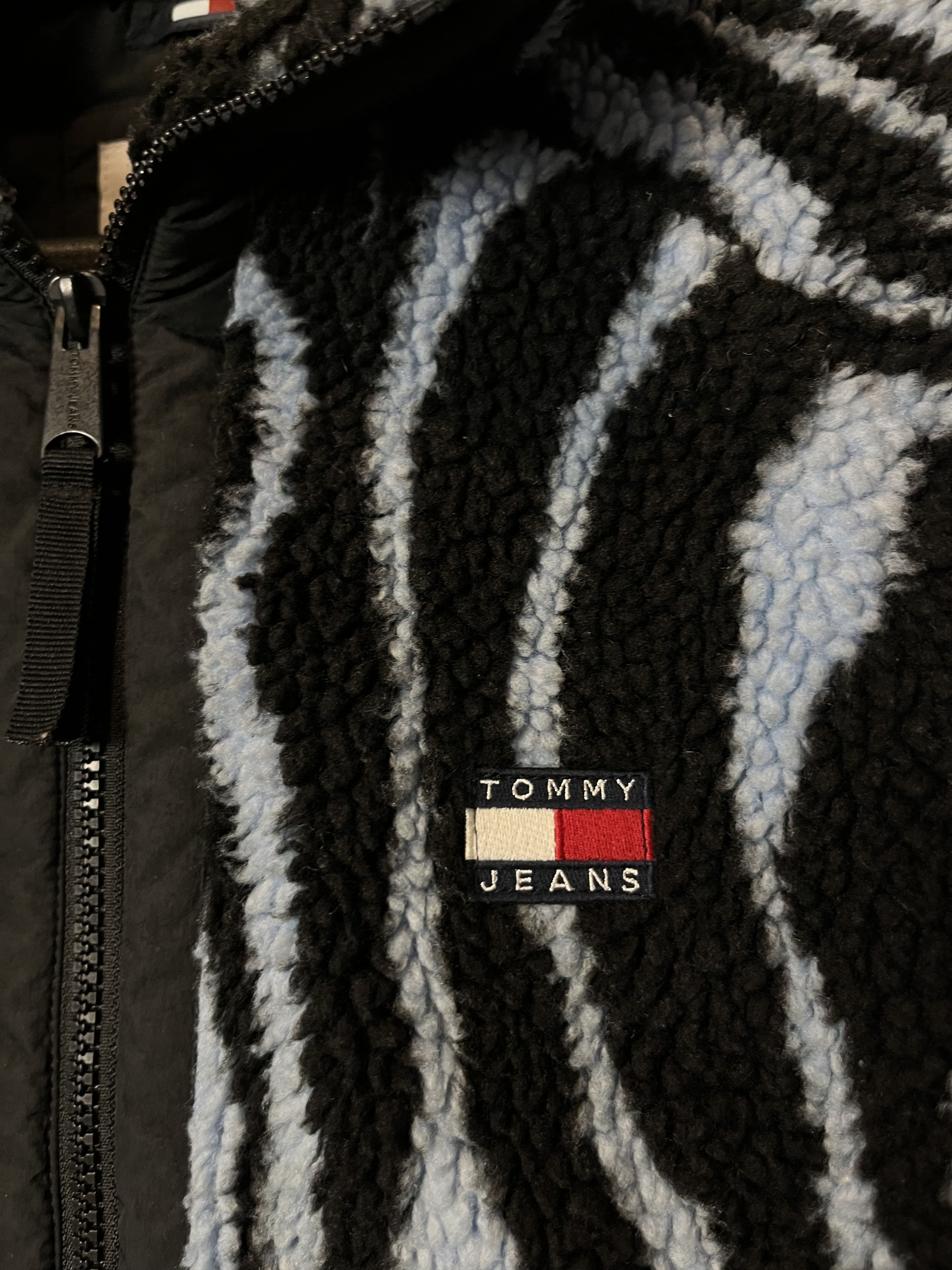 Tommy Hilfiger Tommy Hilfiger Jeans Zebra Print Padded Sherpa Jacket Size S / US 4 / IT 40 - 5 Thumbnail