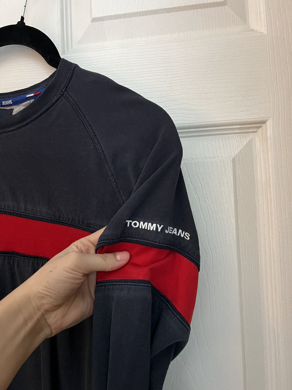 Tommy Jeans Tommy Jeans vintage long sleeve Size US L / EU 52-54 / 3 - 2 Thumbnail