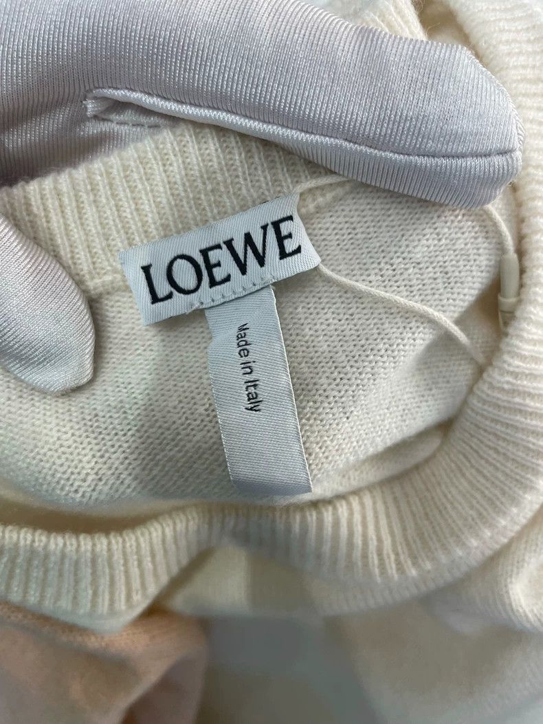 Loewe LOEWE Beige pink cashmere sweater Size M / US 6-8 / IT 42-44 - 3 Thumbnail