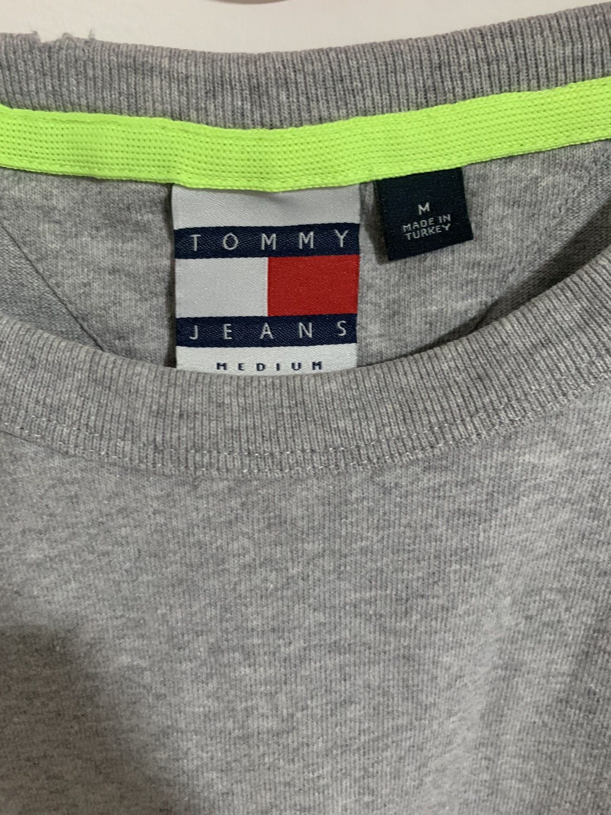 Tommy Hilfiger × Vintage Heavyweight vintage Tommy jeans t shirt Size US M / EU 48-50 / 2 - 2 Thumbnail