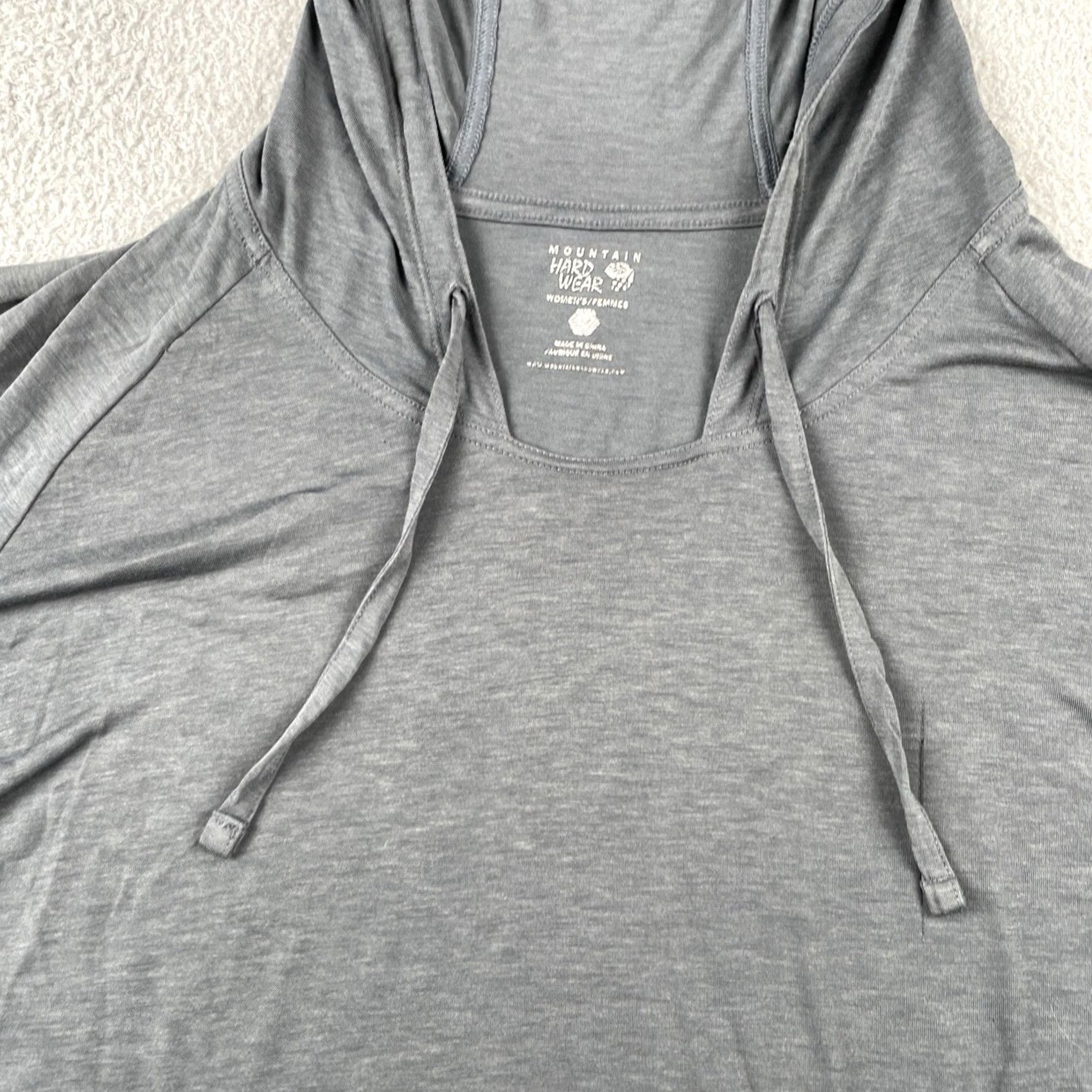 Vintage Rocky Mountain Hardwear Women’s L/XL Ultra Thin Hooded Long Sleeve Gray Soft T-Shirt Pullover Activewear climber hiking running gym nature Size XL / US 12-14 / IT 48-50 - 4 Thumbnail
