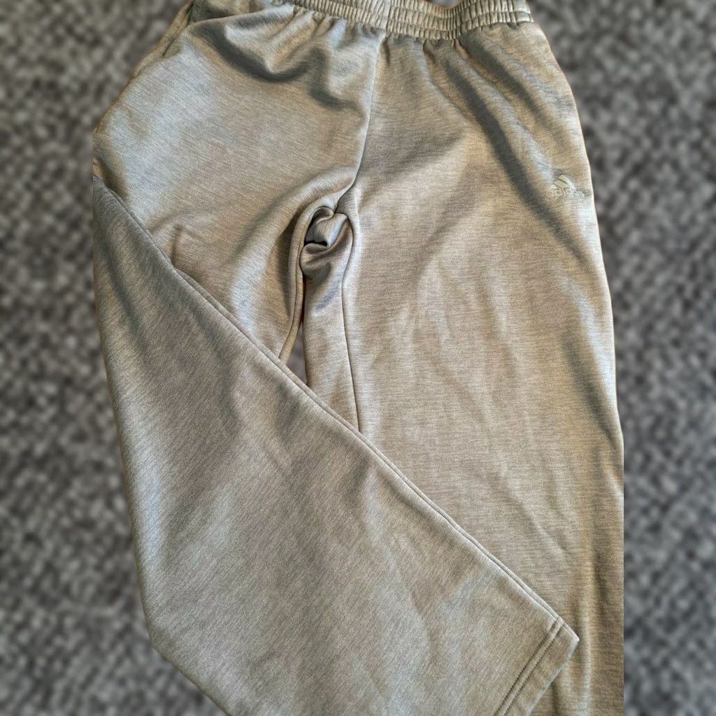 Adidas ADIDAS SWEATPANTS SZ M GREY DRAWSTRING Size 32" / US 10 / IT 46 - 1 Thumbnail