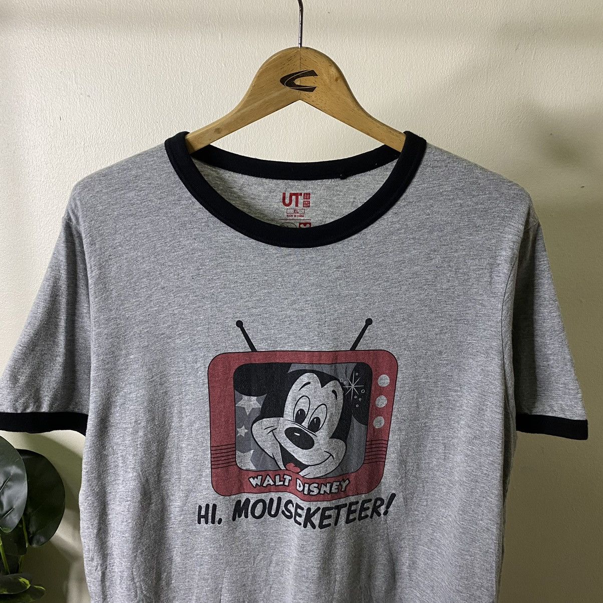 Mickey Mouse Walt Disney Mickey Mouseketeer x Uniqlo Collaboration Tee Size US L / EU 52-54 / 3 - 2 Thumbnail