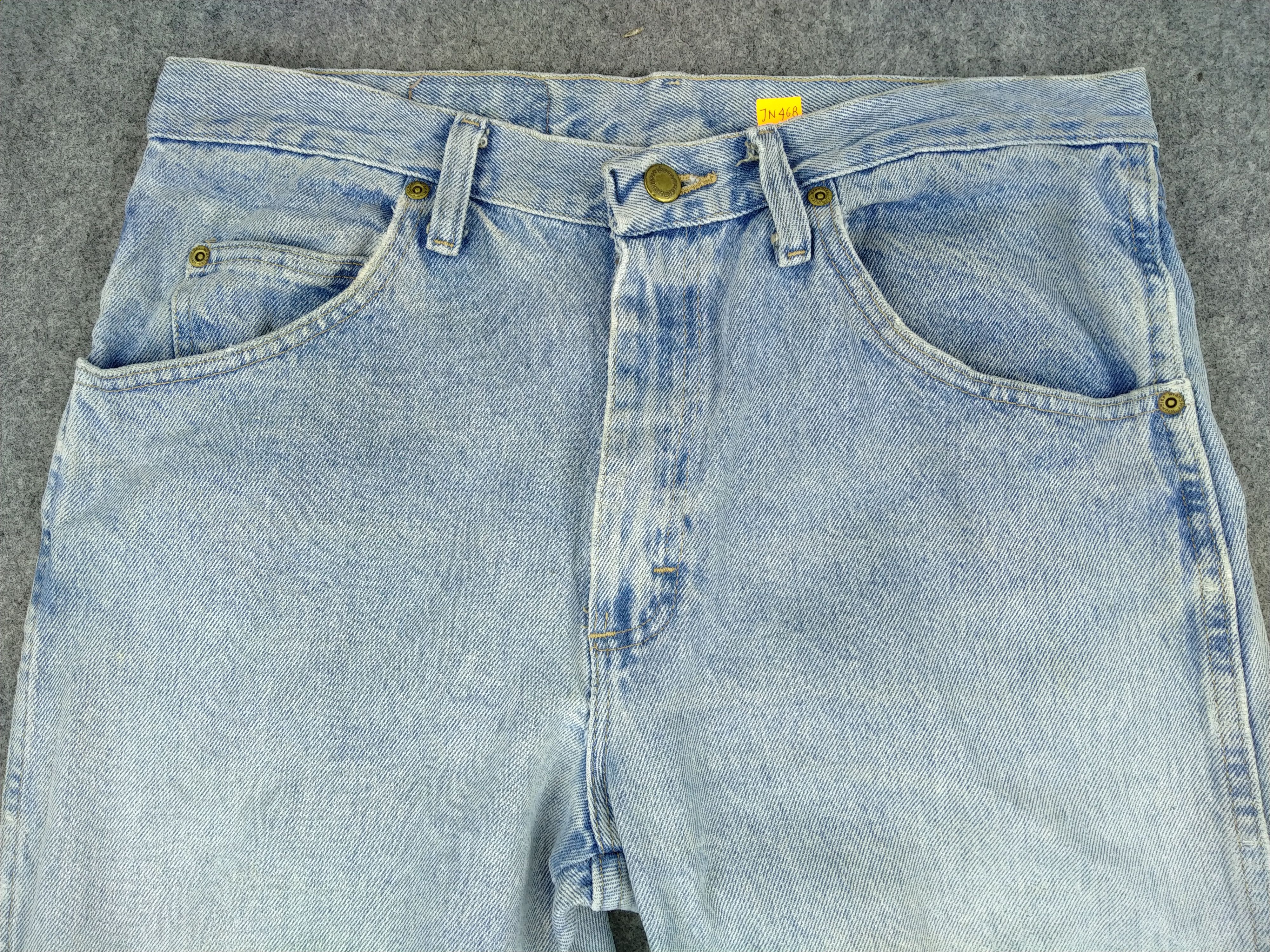 Japanese Brand Vintage Light Wash Wrangler Denim 33x30 -JN468 Size US 33 - 3 Thumbnail