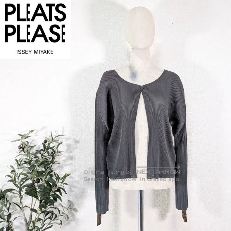 Issey Miyake Issey Miyake One-button Top Size L / US 10 / IT 46 - 1 Thumbnail